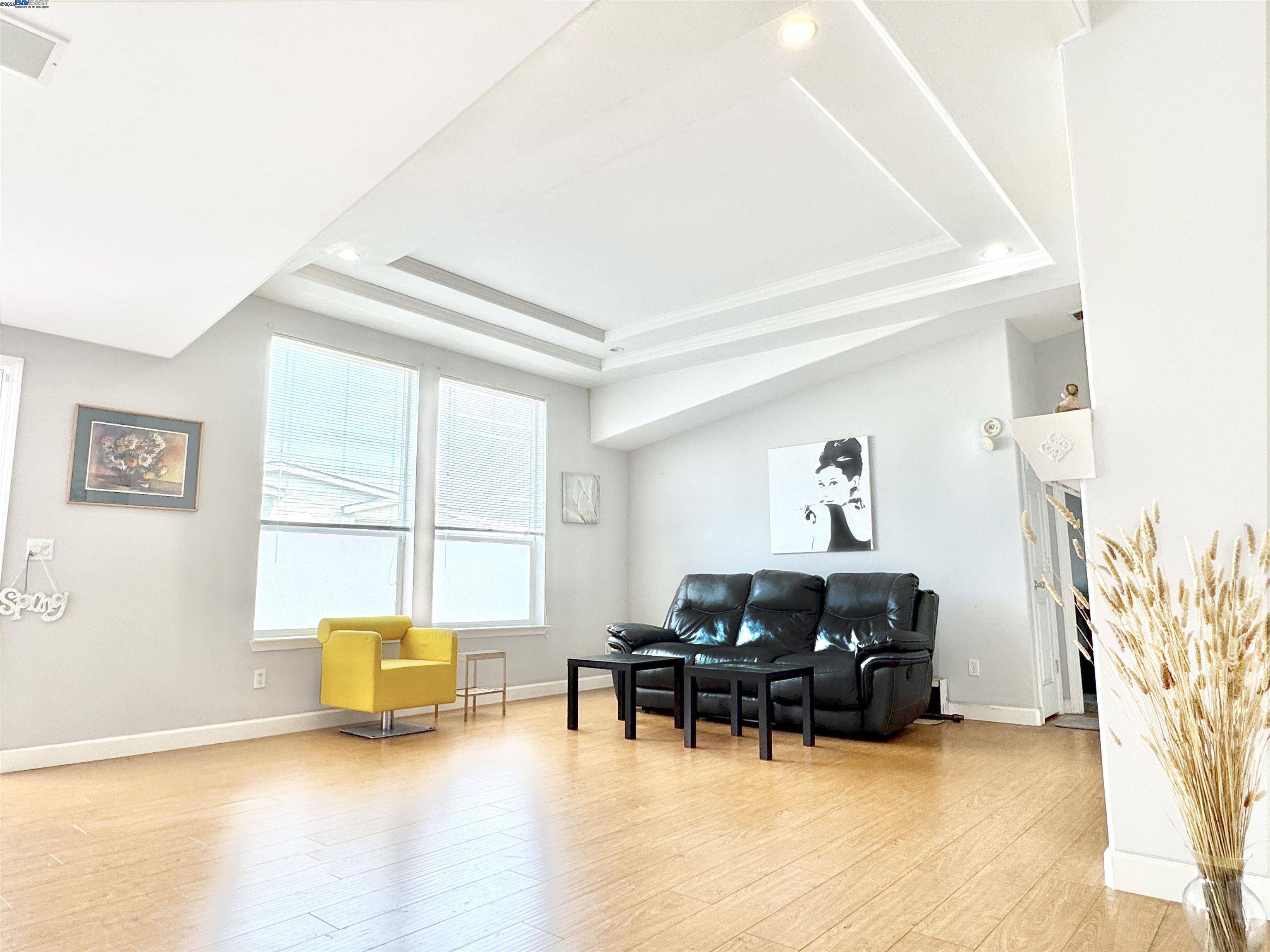 Detail Gallery Image 10 of 18 For 1225 Vienna Dr #604,  Sunnyvale,  CA 94089 - 4 Beds | 2 Baths
