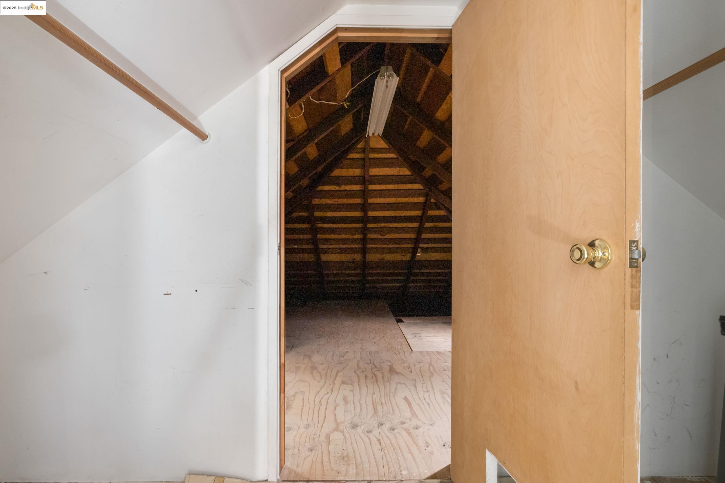 Detail Gallery Image 16 of 27 For 102 Hamilton Pl, Oakland,  CA 94612 - – Beds | – Baths