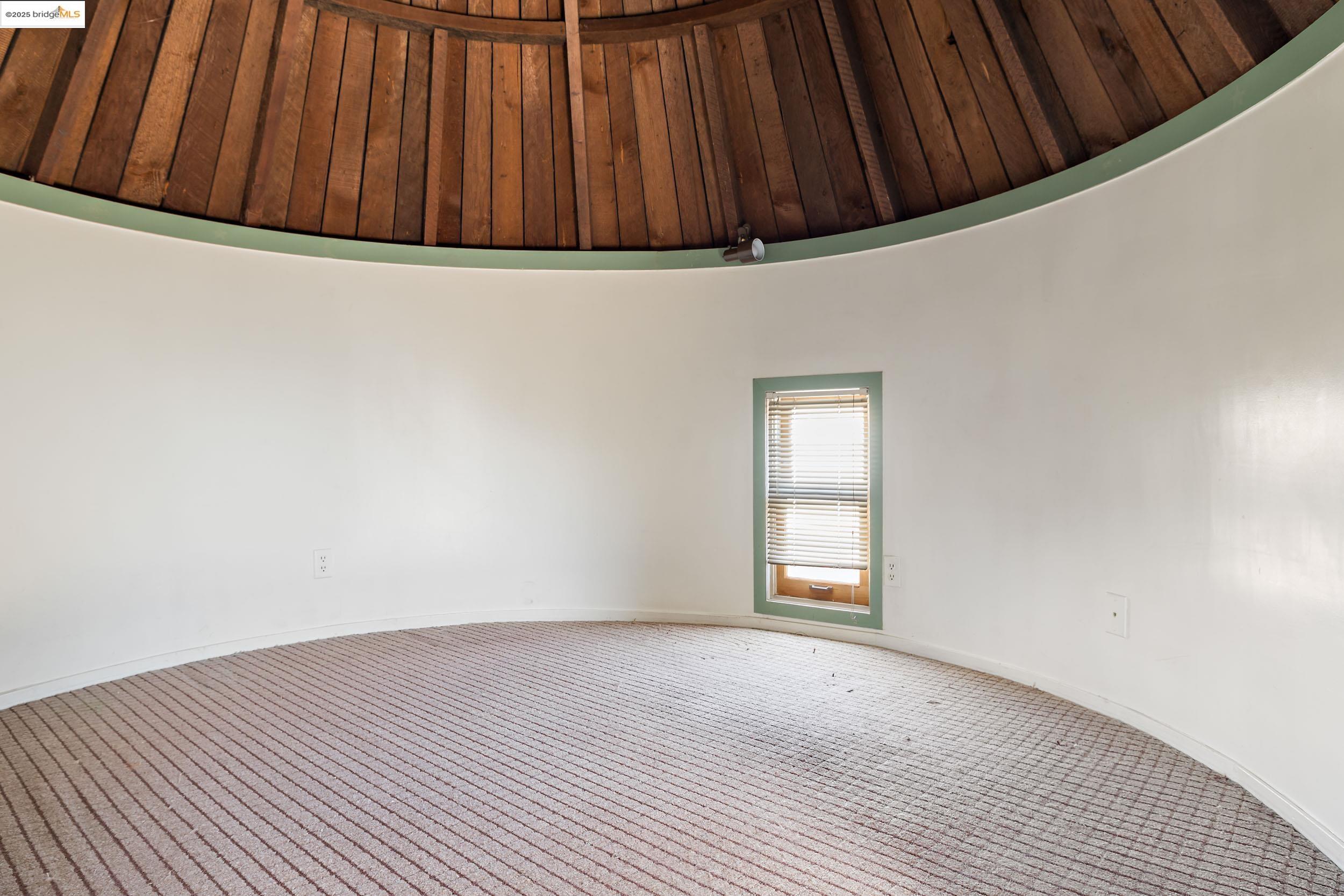 Detail Gallery Image 20 of 27 For 102 Hamilton Pl, Oakland,  CA 94612 - – Beds | – Baths