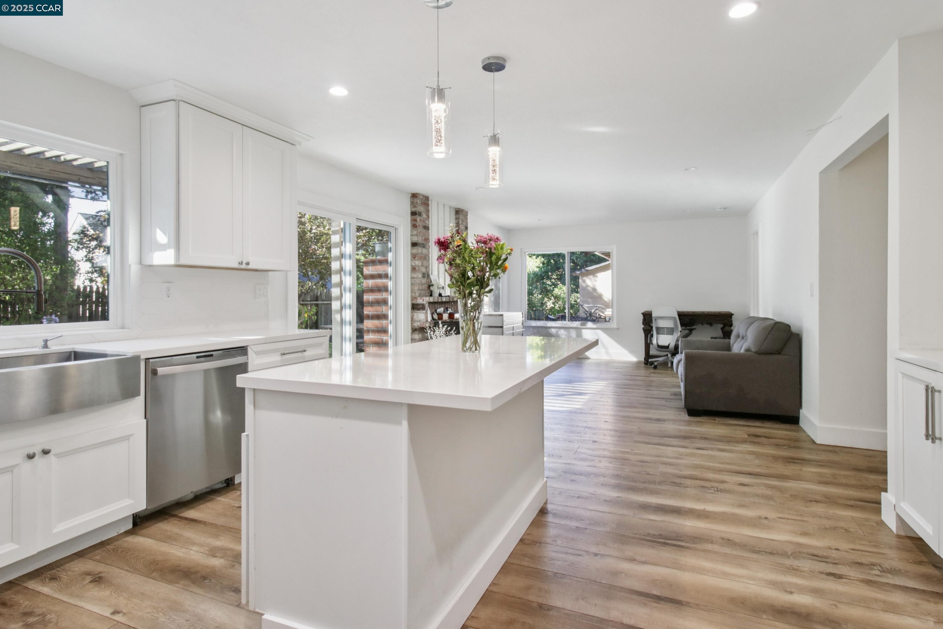 Detail Gallery Image 12 of 45 For 2409 Lavender Dr, Walnut Creek,  CA 94596 - 5 Beds | 3 Baths