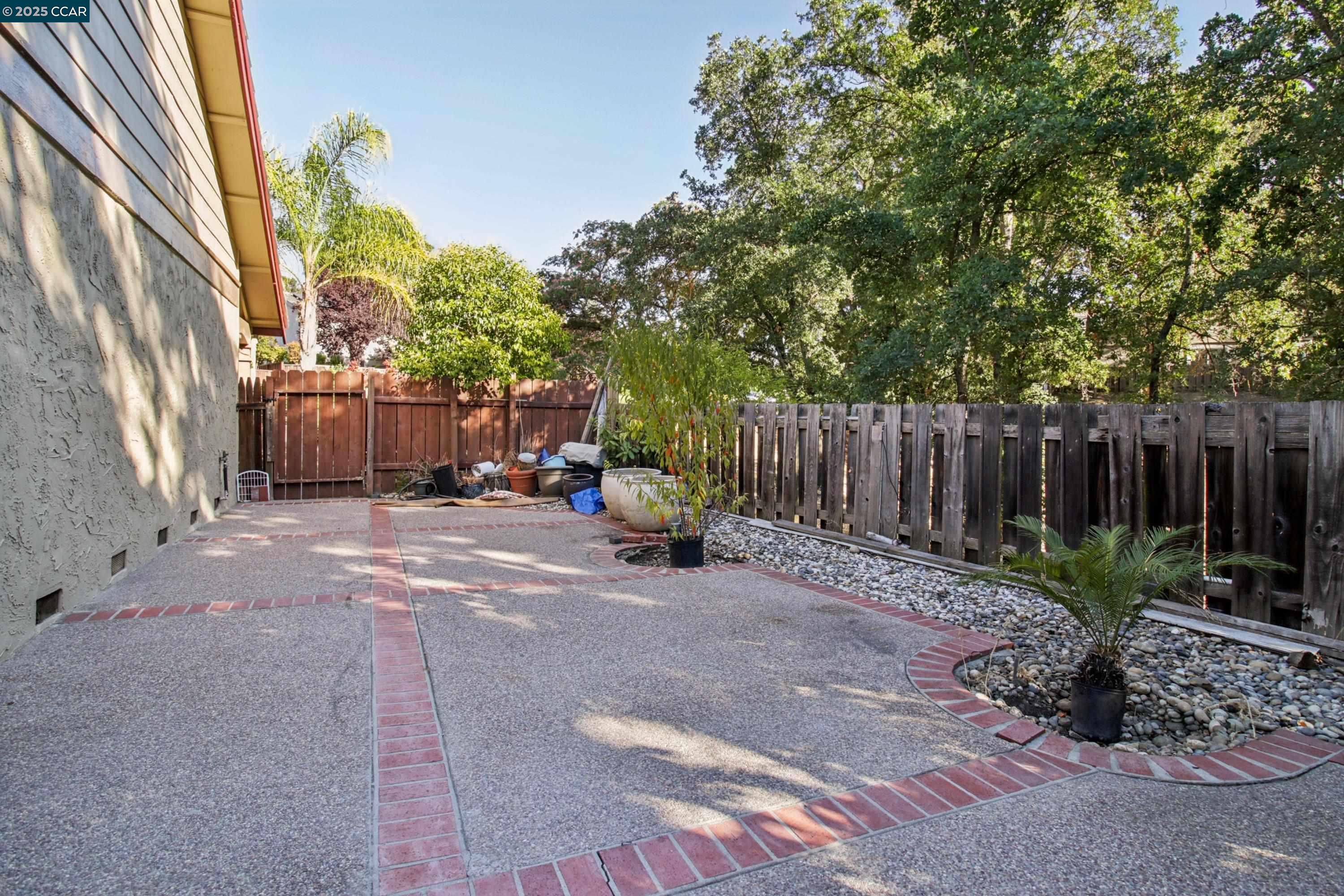 Detail Gallery Image 29 of 45 For 2409 Lavender Dr, Walnut Creek,  CA 94596 - 5 Beds | 3 Baths