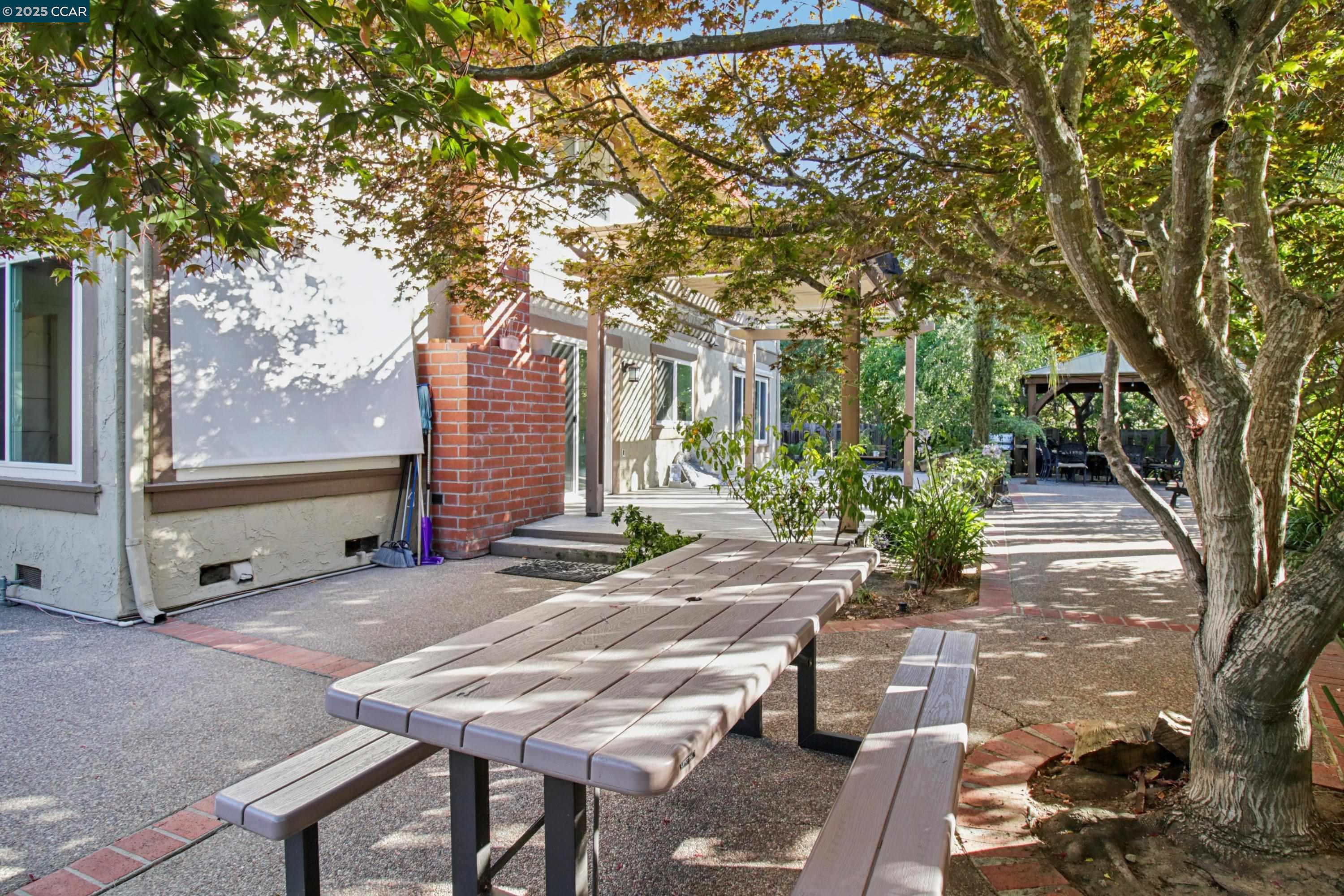 Detail Gallery Image 35 of 45 For 2409 Lavender Dr, Walnut Creek,  CA 94596 - 5 Beds | 3 Baths