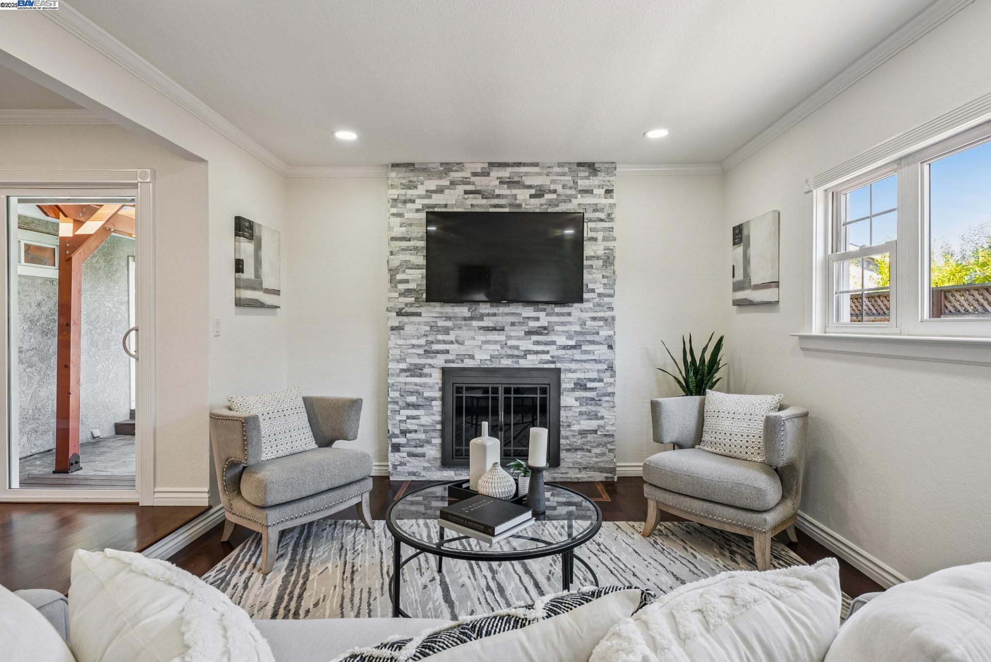 Detail Gallery Image 16 of 41 For 4661 Holland Dr, Pleasanton,  CA 94588 - 3 Beds | 2 Baths