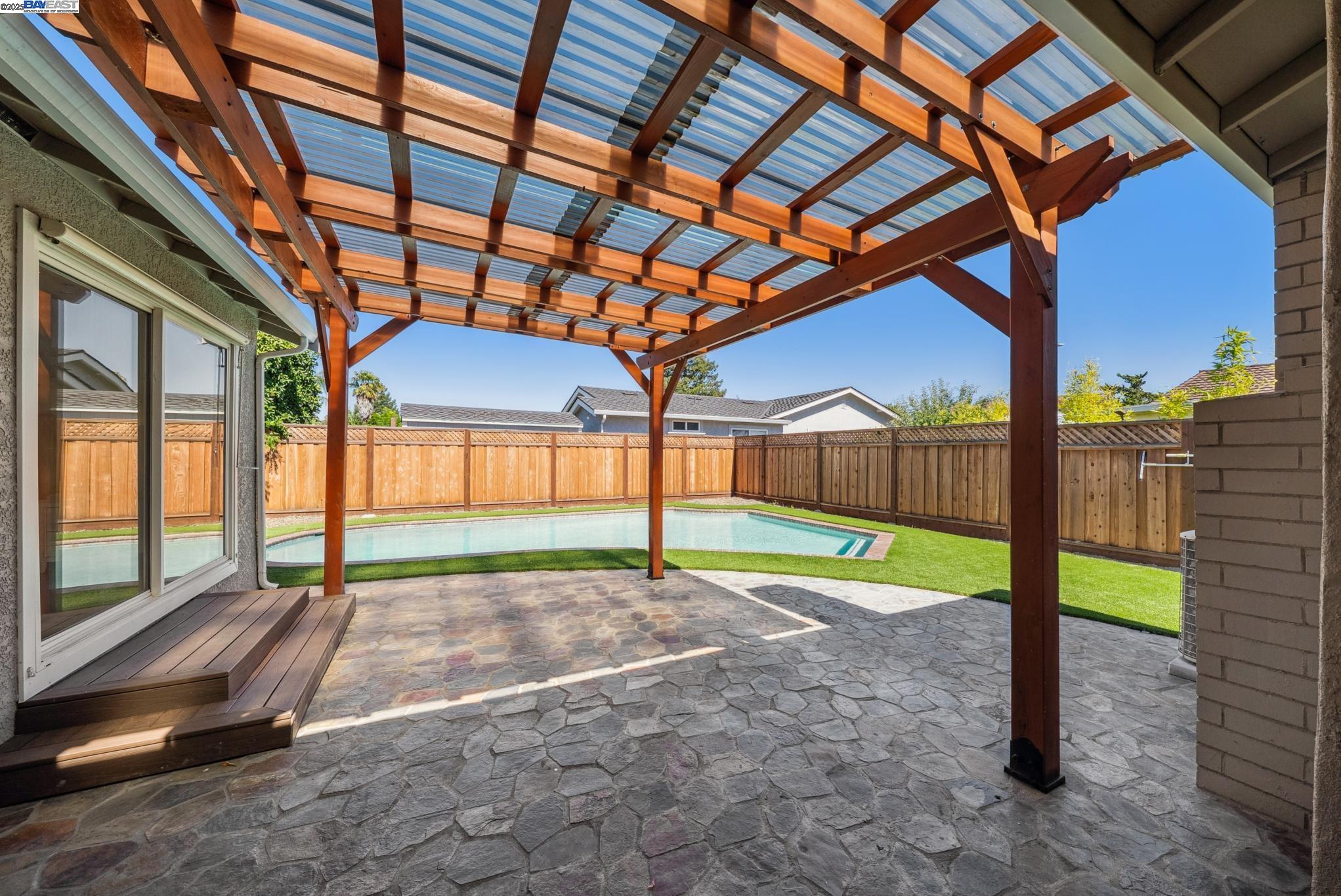 Detail Gallery Image 19 of 41 For 4661 Holland Dr, Pleasanton,  CA 94588 - 3 Beds | 2 Baths