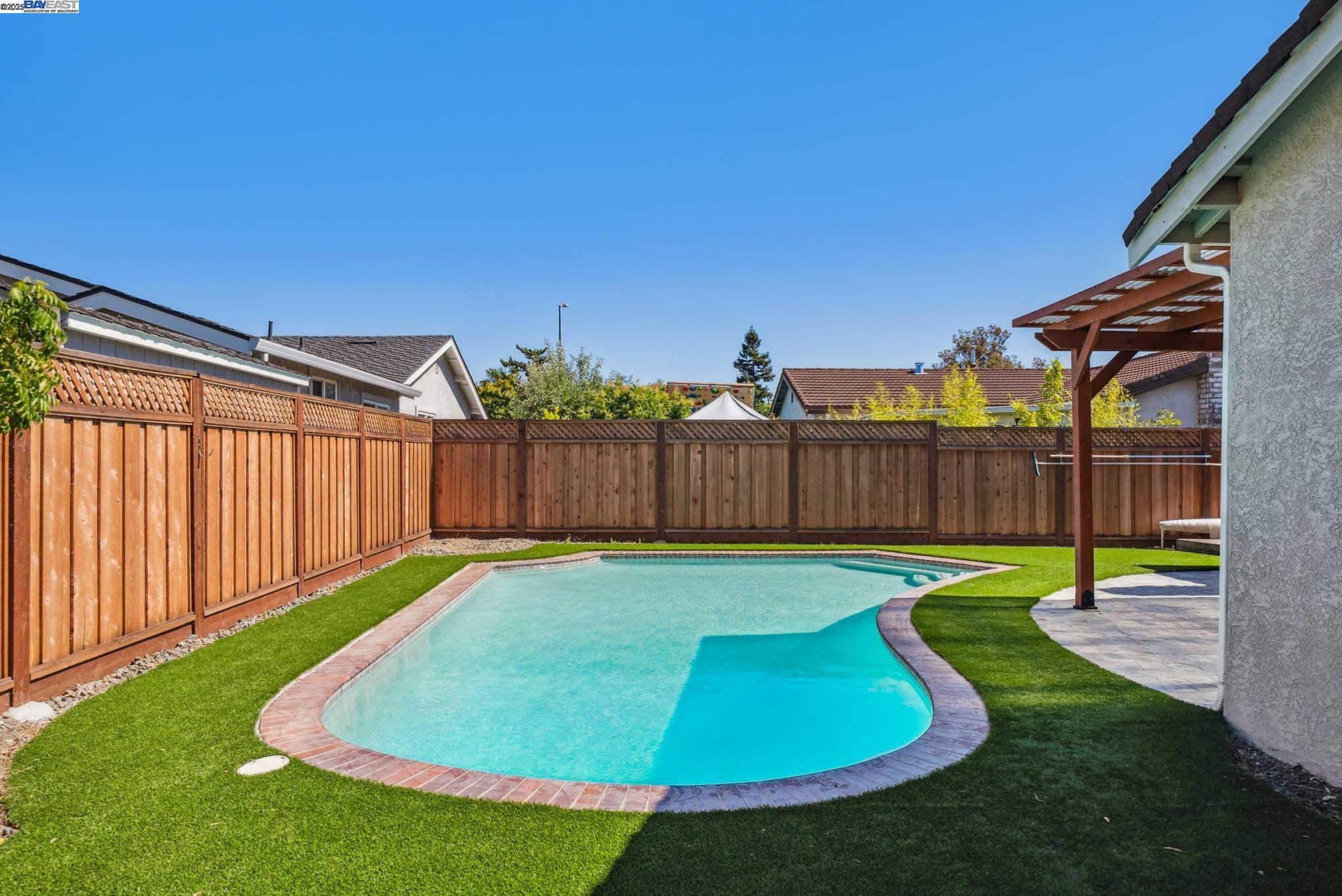 Detail Gallery Image 38 of 41 For 4661 Holland Dr, Pleasanton,  CA 94588 - 3 Beds | 2 Baths