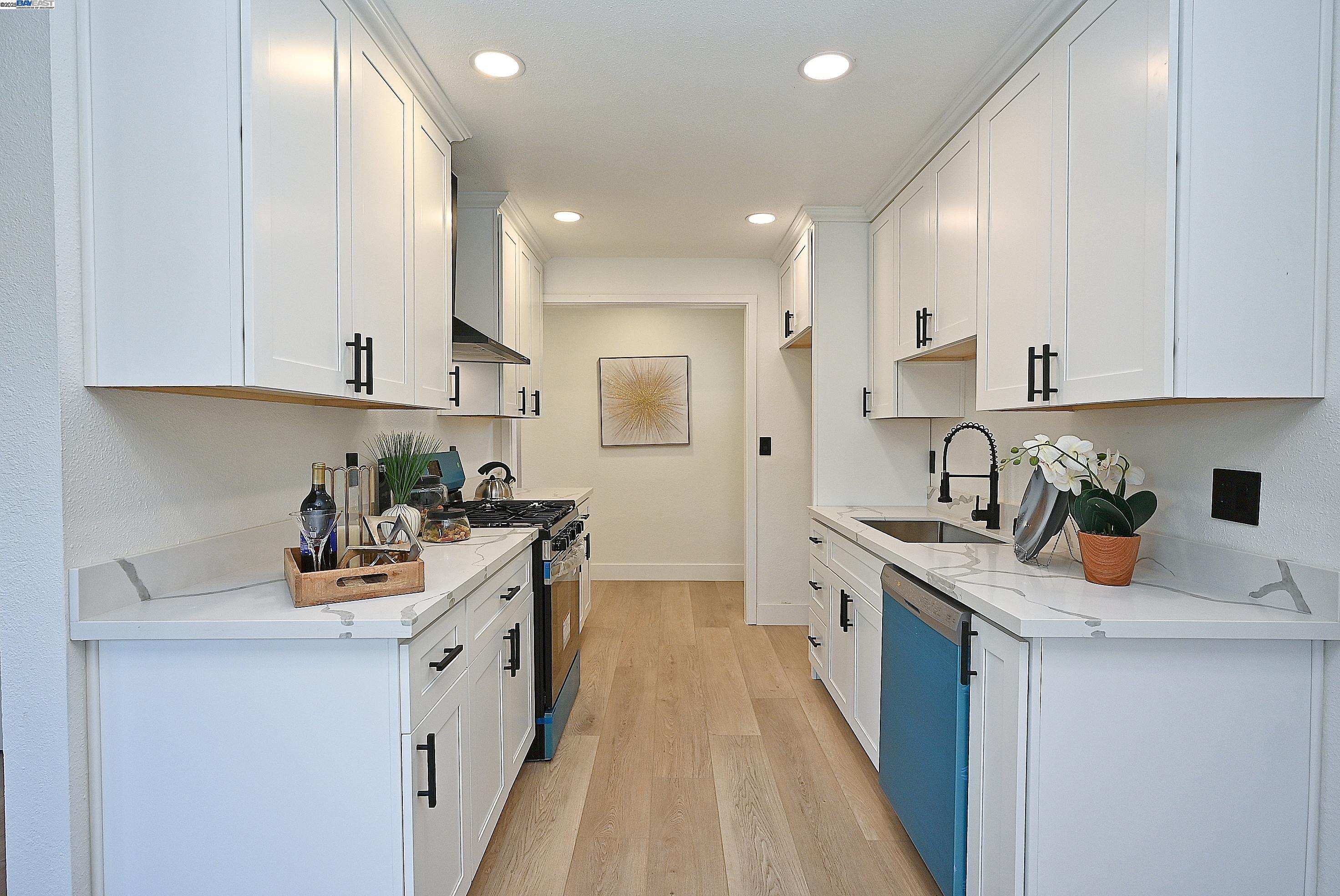 Detail Gallery Image 17 of 45 For 342 Clarke Ave, Livermore,  CA 94551 - 3 Beds | 2 Baths