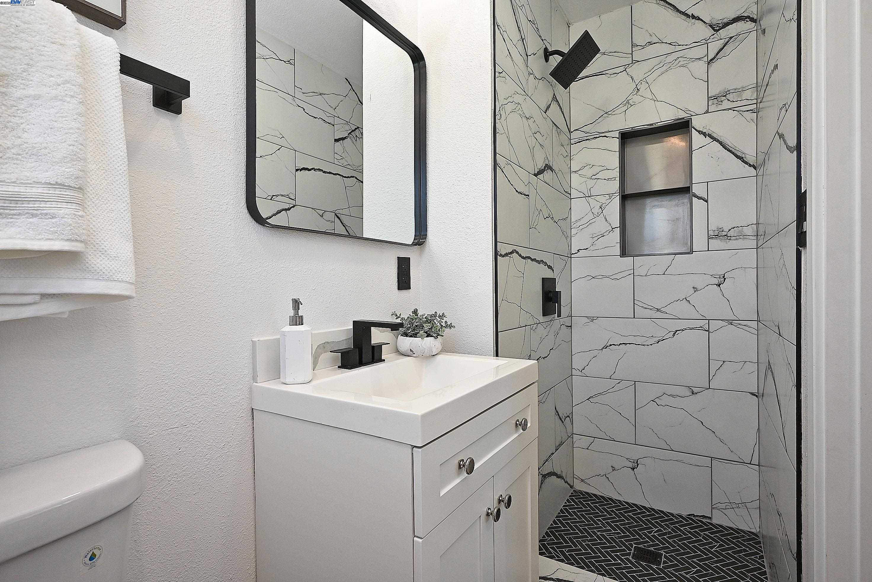 Detail Gallery Image 32 of 45 For 342 Clarke Ave, Livermore,  CA 94551 - 3 Beds | 2 Baths