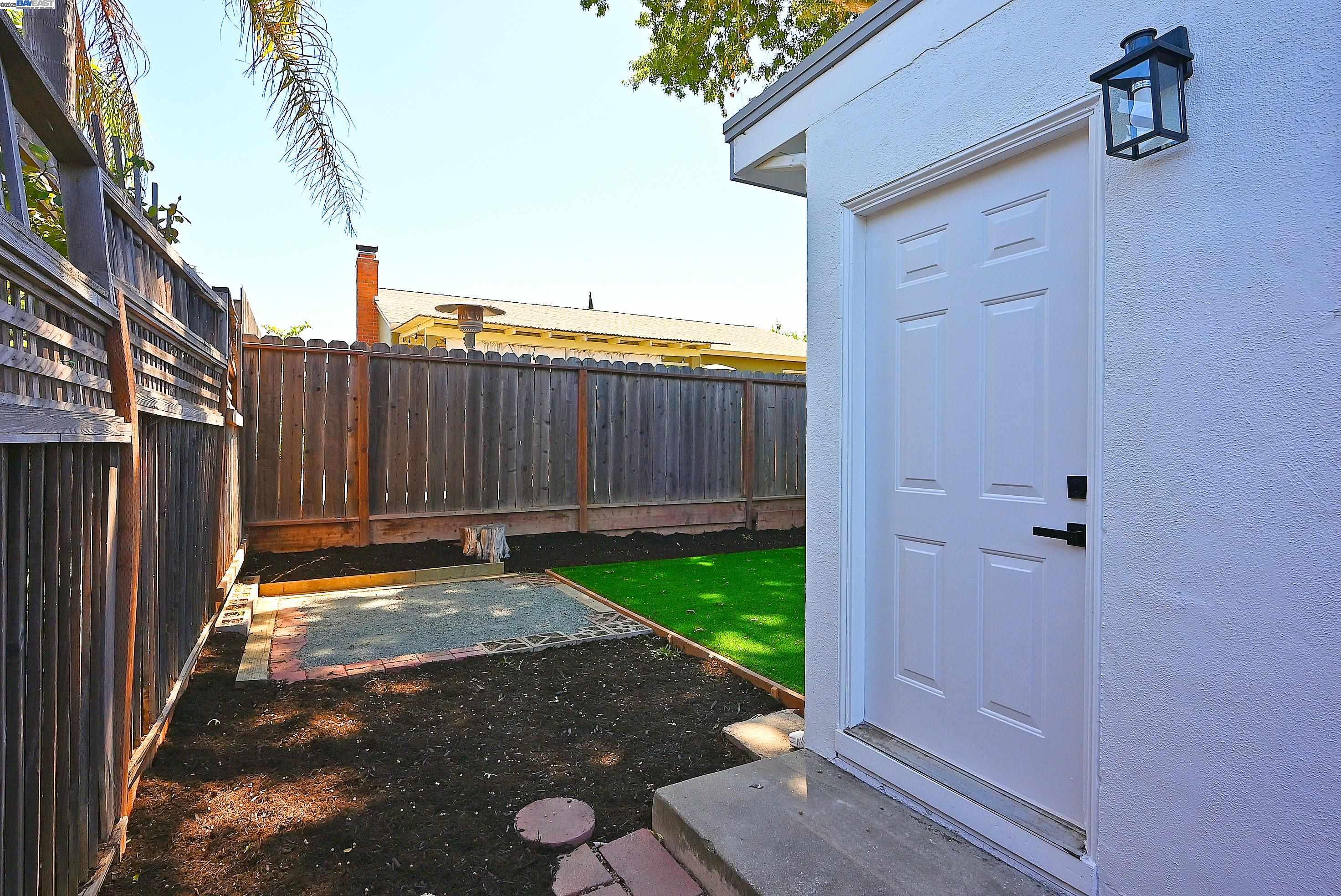 Detail Gallery Image 35 of 45 For 342 Clarke Ave, Livermore,  CA 94551 - 3 Beds | 2 Baths