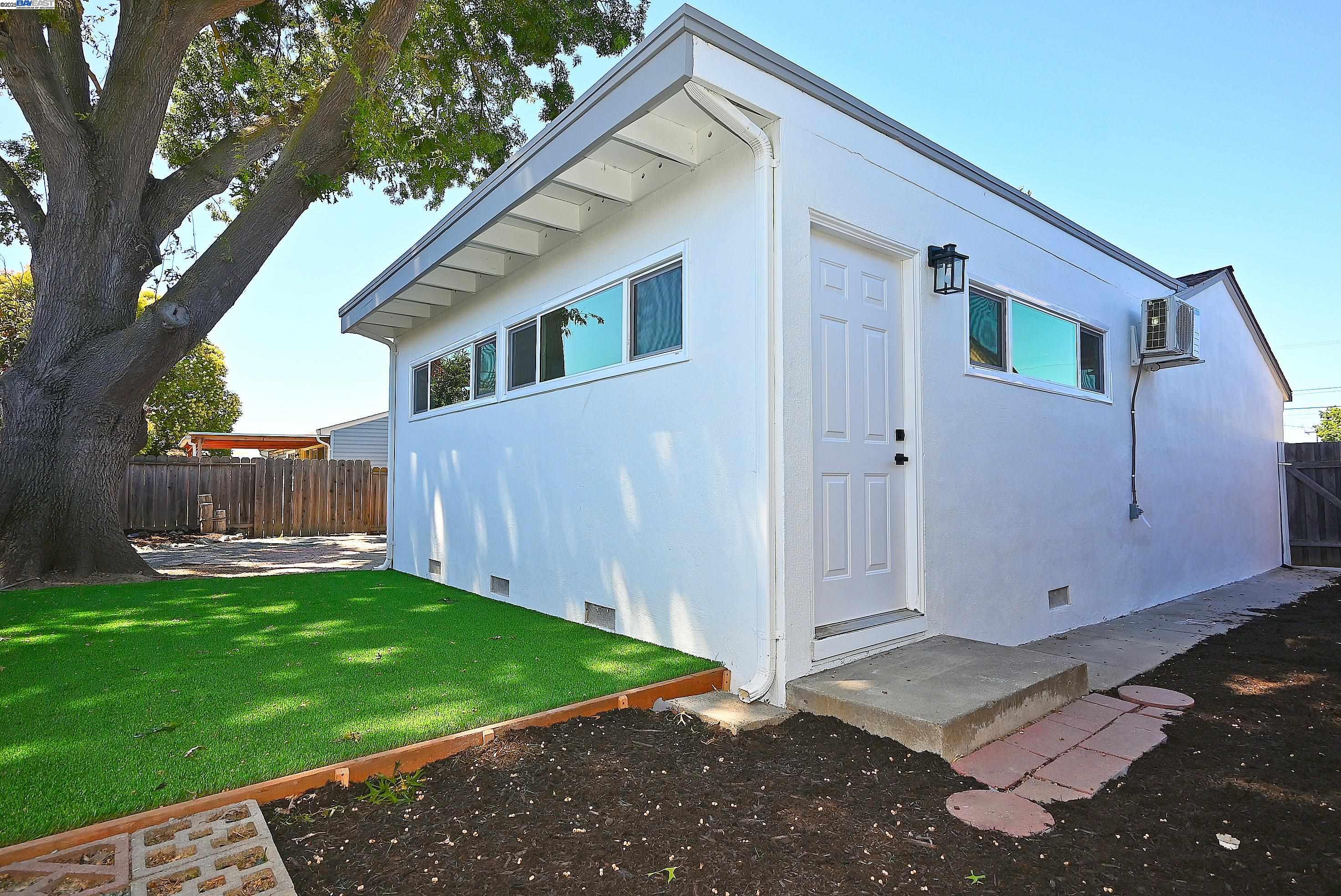 Detail Gallery Image 37 of 45 For 342 Clarke Ave, Livermore,  CA 94551 - 3 Beds | 2 Baths