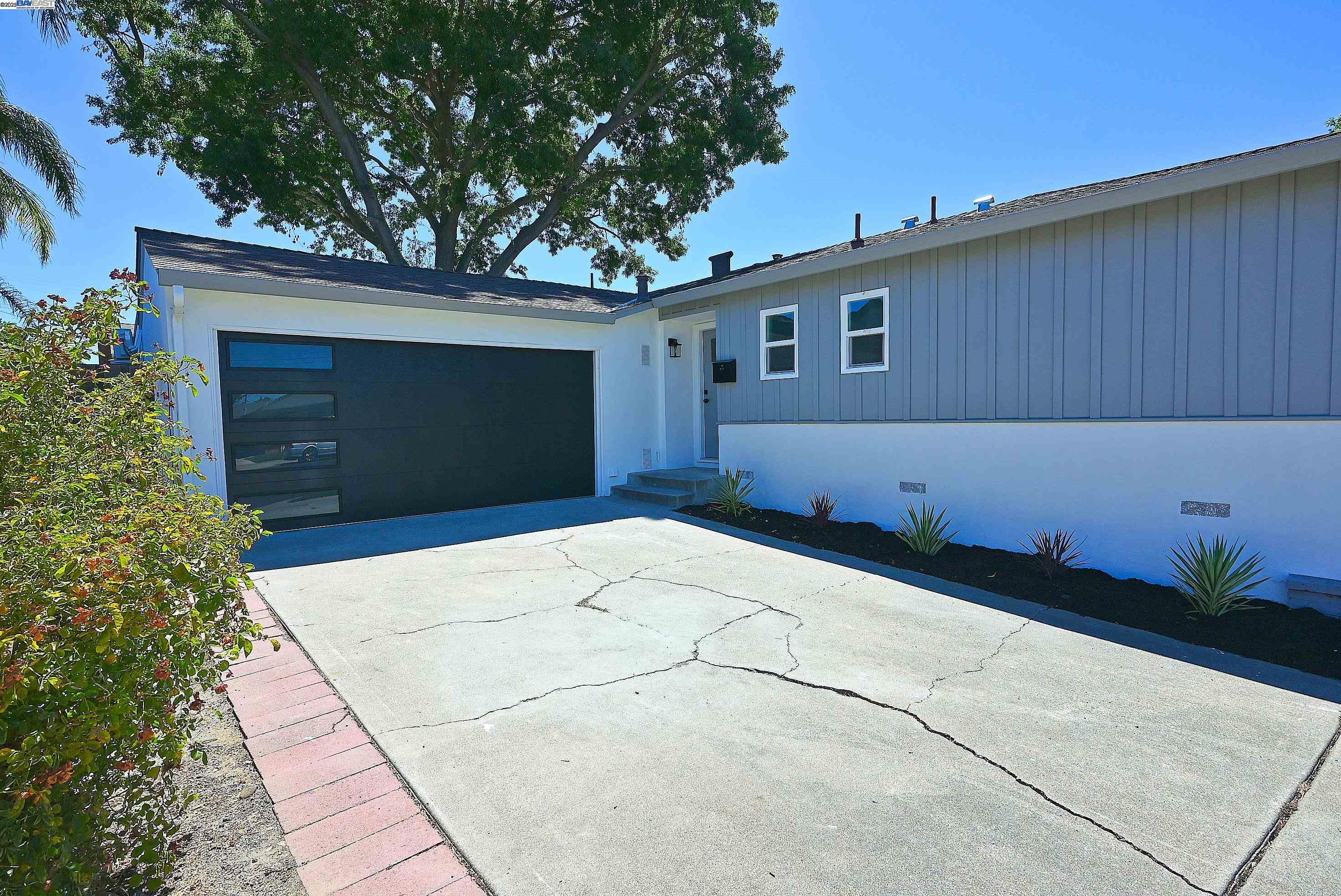 Detail Gallery Image 7 of 45 For 342 Clarke Ave, Livermore,  CA 94551 - 3 Beds | 2 Baths