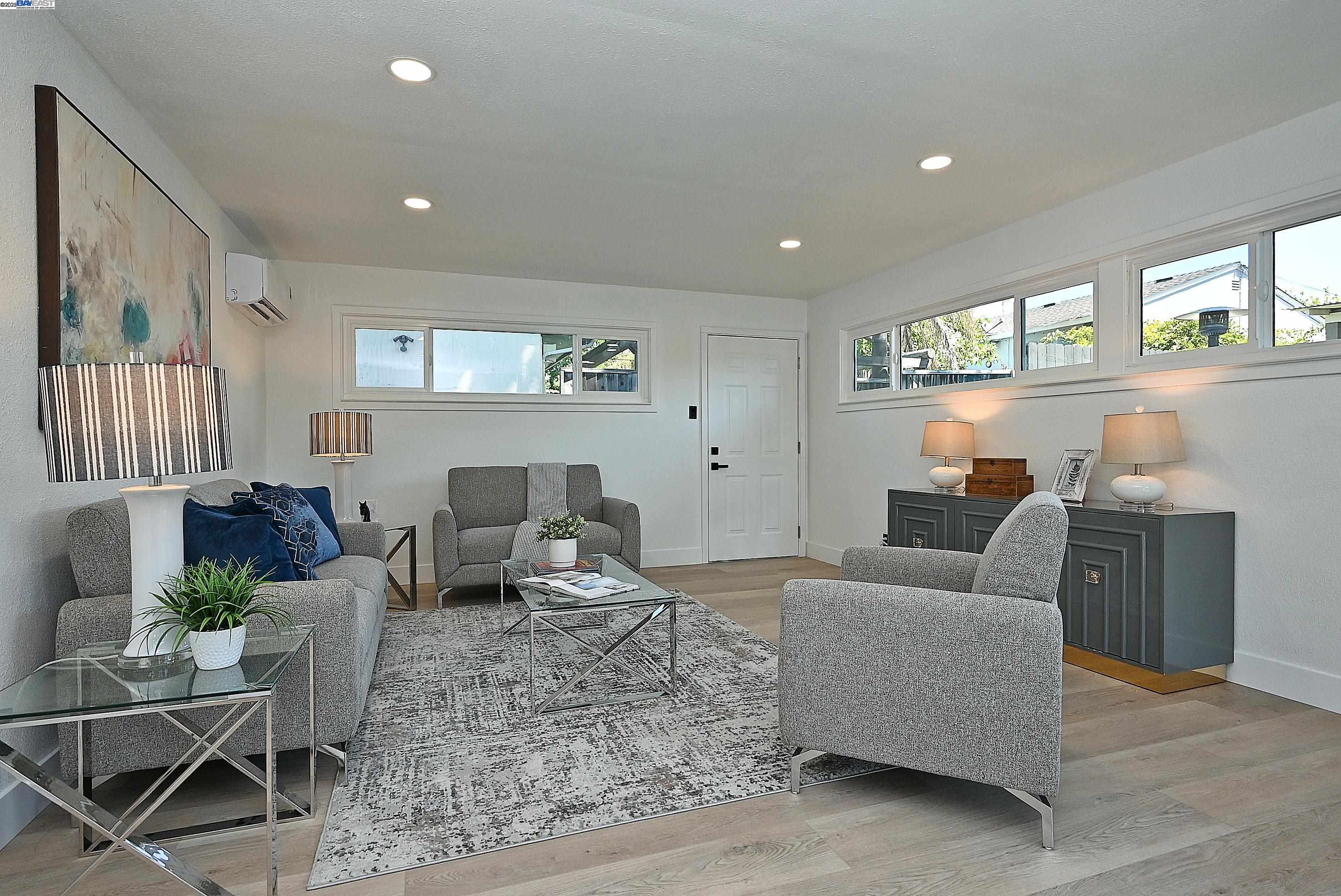Detail Gallery Image 10 of 45 For 342 Clarke Ave, Livermore,  CA 94551 - 3 Beds | 2 Baths