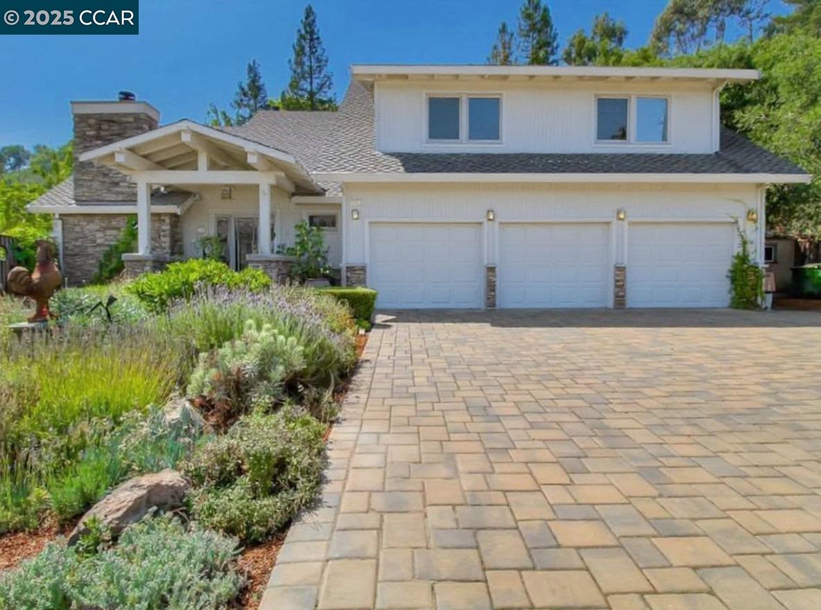Detail Gallery Image 1 of 12 For 53 Knickerbocker Ln, Orinda,  CA 94563 - 4 Beds | 3 Baths