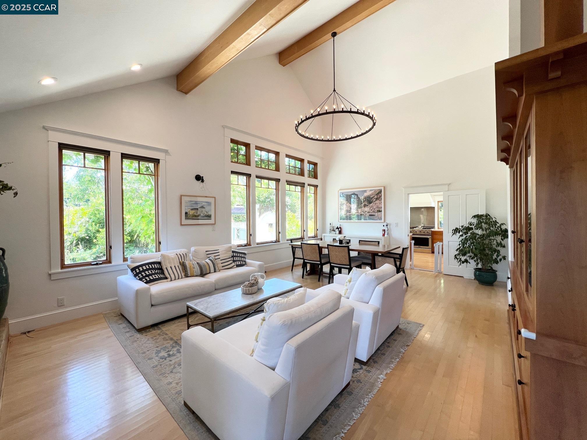 Detail Gallery Image 2 of 12 For 53 Knickerbocker Ln, Orinda,  CA 94563 - 4 Beds | 3 Baths