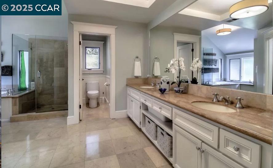 Detail Gallery Image 6 of 12 For 53 Knickerbocker Ln, Orinda,  CA 94563 - 4 Beds | 3 Baths