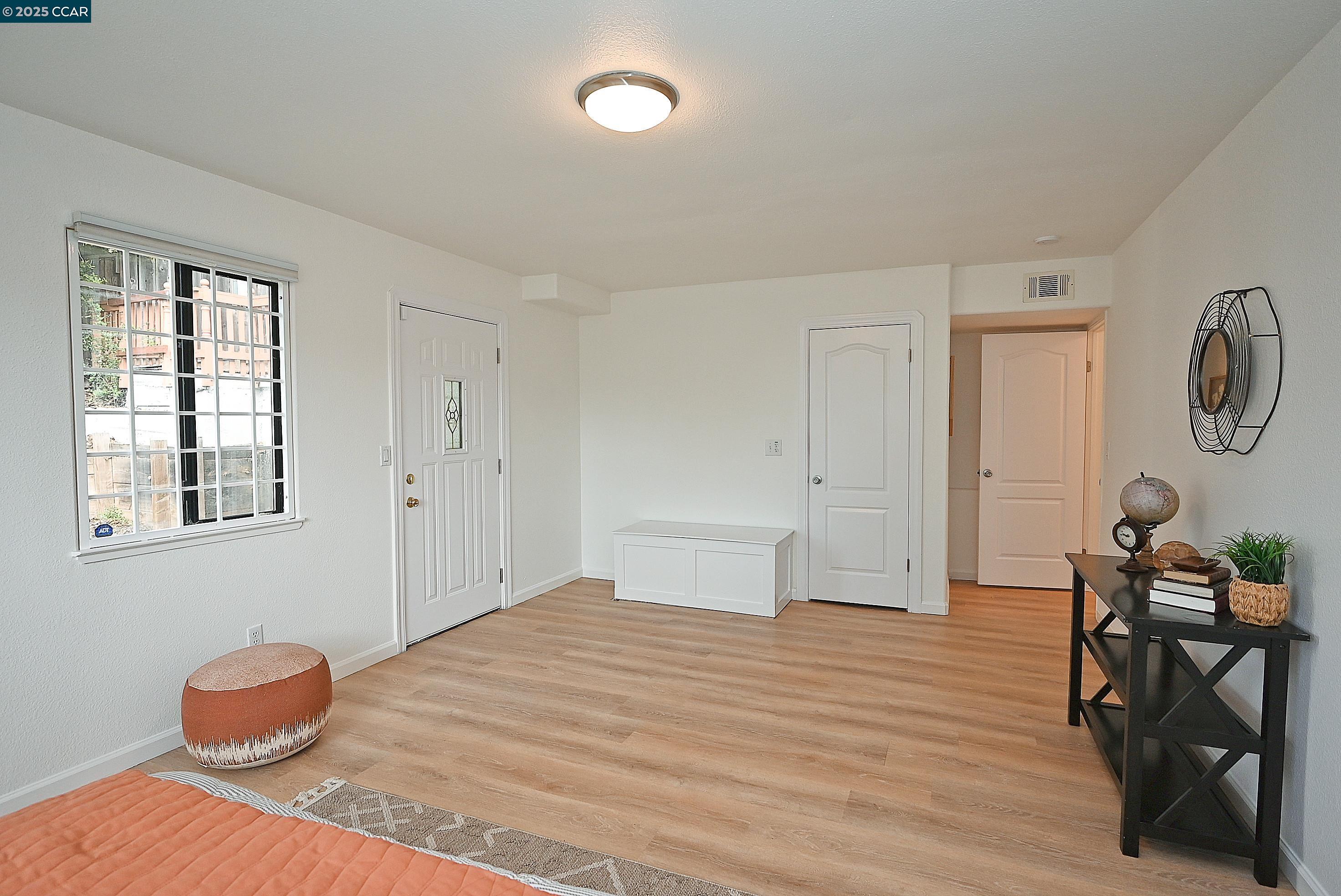 Detail Gallery Image 33 of 50 For 7548 Altura Place, Oakland,  CA 94605 - 3 Beds | 3 Baths