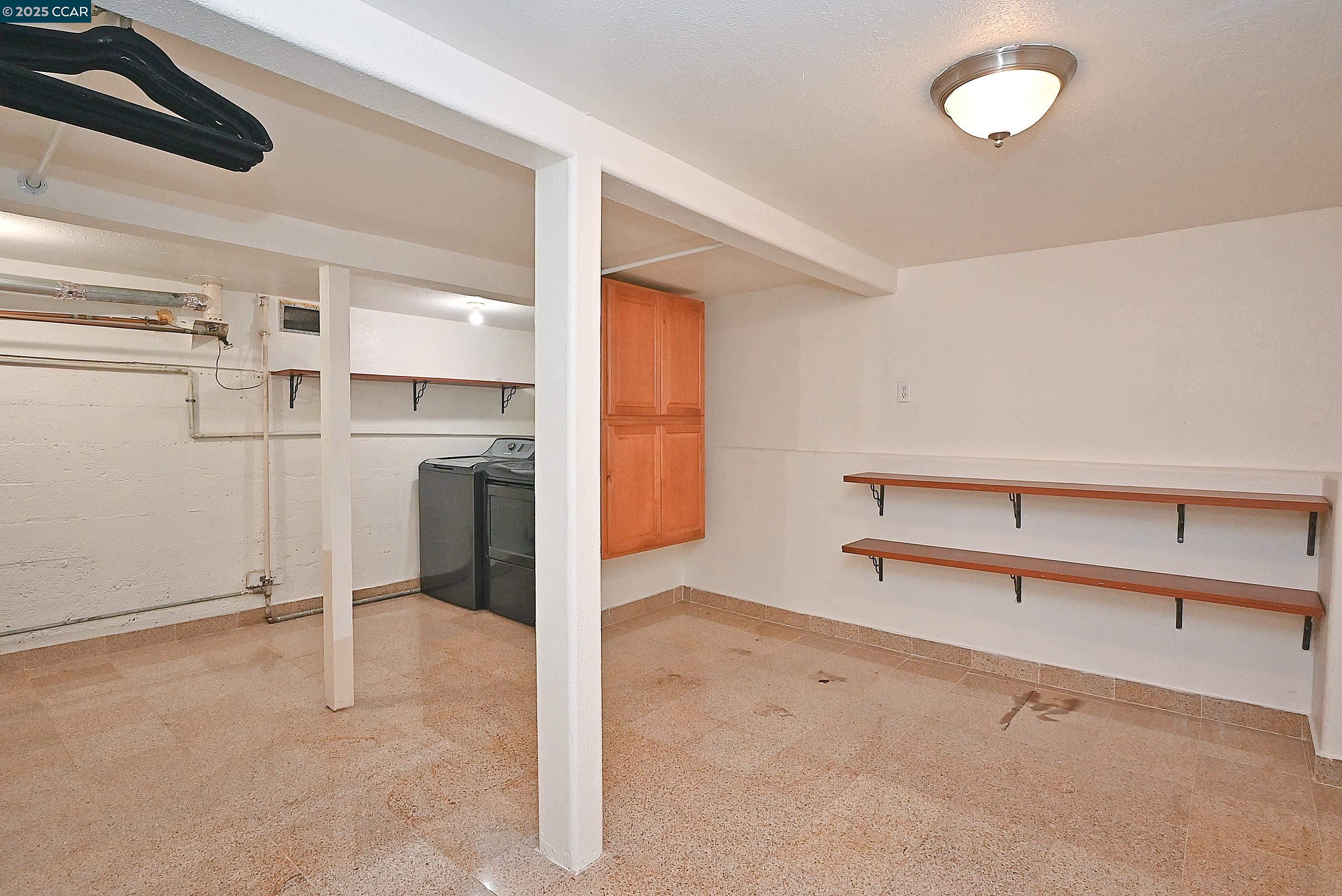 Detail Gallery Image 35 of 50 For 7548 Altura Place, Oakland,  CA 94605 - 3 Beds | 3 Baths