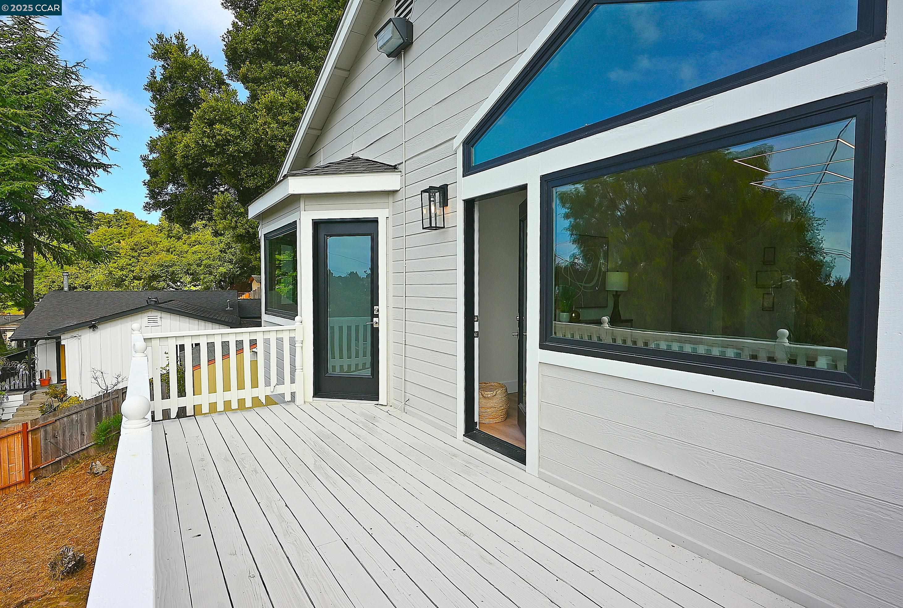 Detail Gallery Image 45 of 50 For 7548 Altura Place, Oakland,  CA 94605 - 3 Beds | 3 Baths