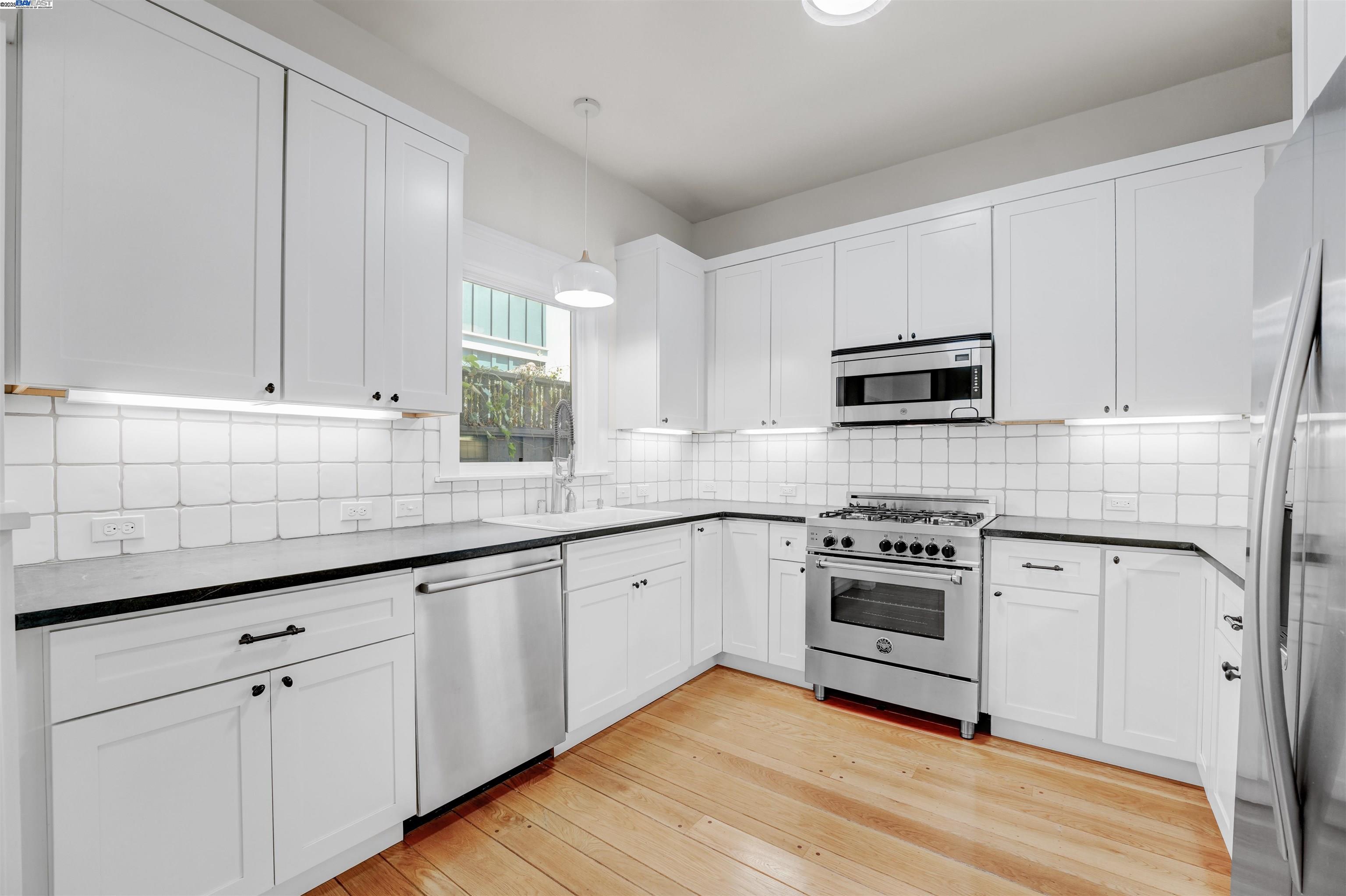 Photo #16: 41107216 Listing: Photo #16