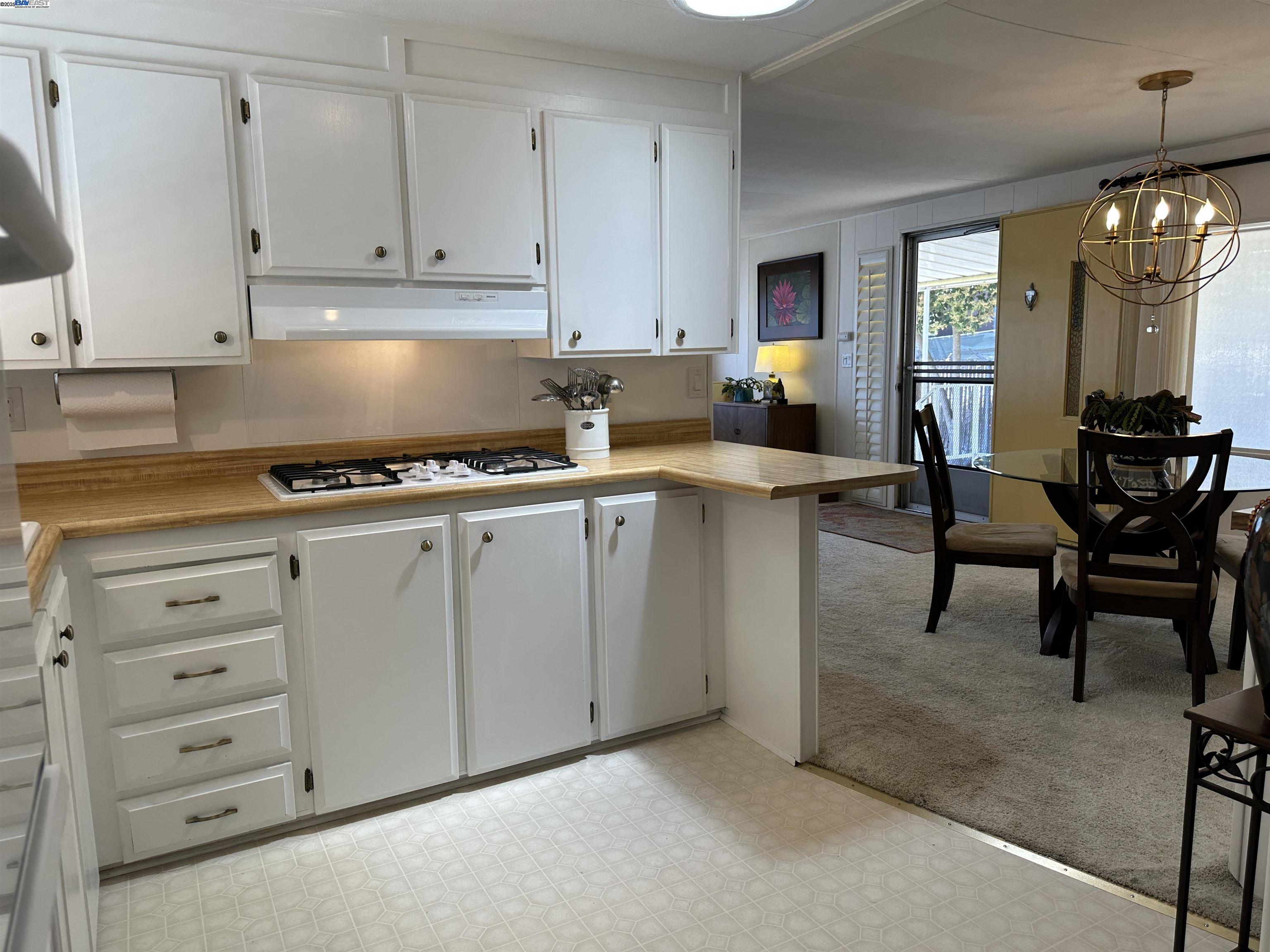 Detail Gallery Image 18 of 42 For 711 Old Canyon Rd. #154,  Fremont,  CA 94538 - 2 Beds | 2 Baths