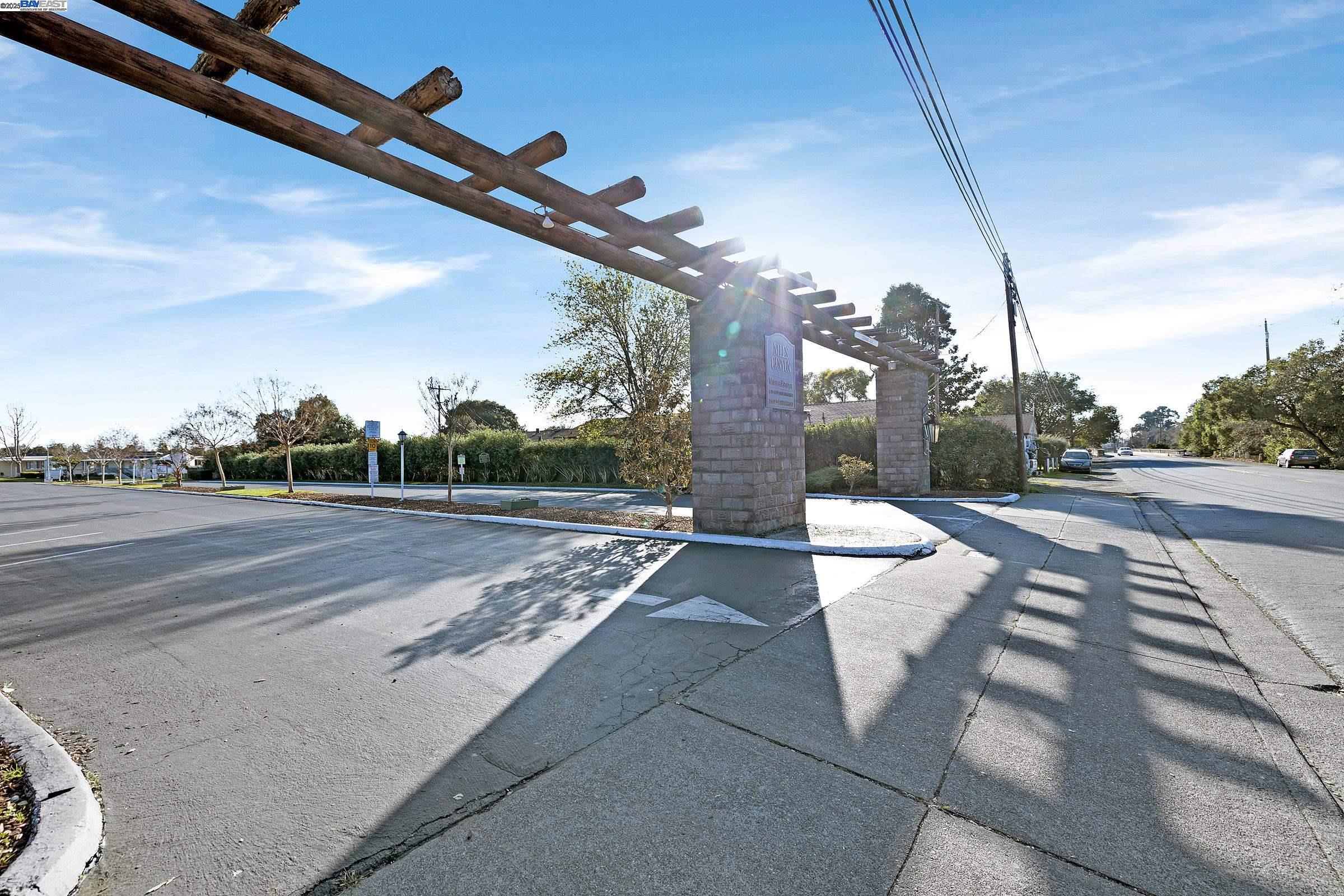 Detail Gallery Image 24 of 42 For 711 Old Canyon Rd. #154,  Fremont,  CA 94538 - 2 Beds | 2 Baths