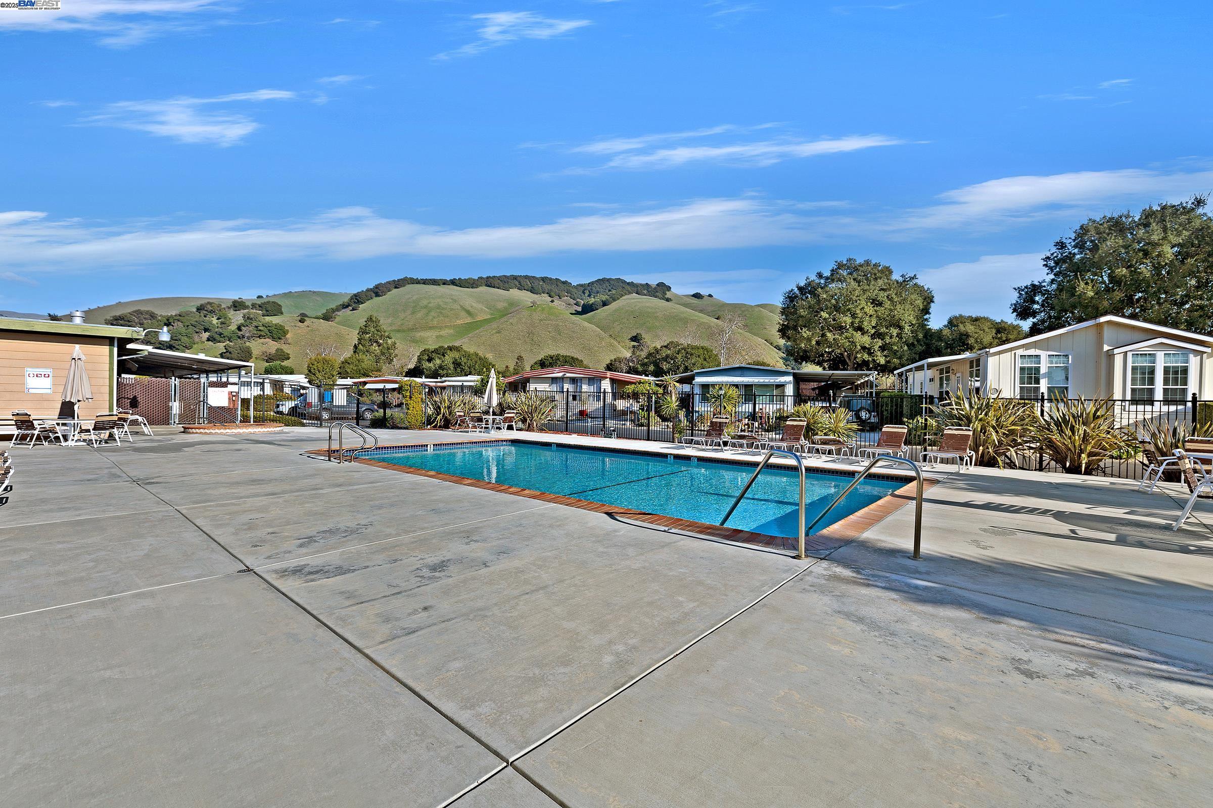 Detail Gallery Image 41 of 42 For 711 Old Canyon Rd. #154,  Fremont,  CA 94538 - 2 Beds | 2 Baths