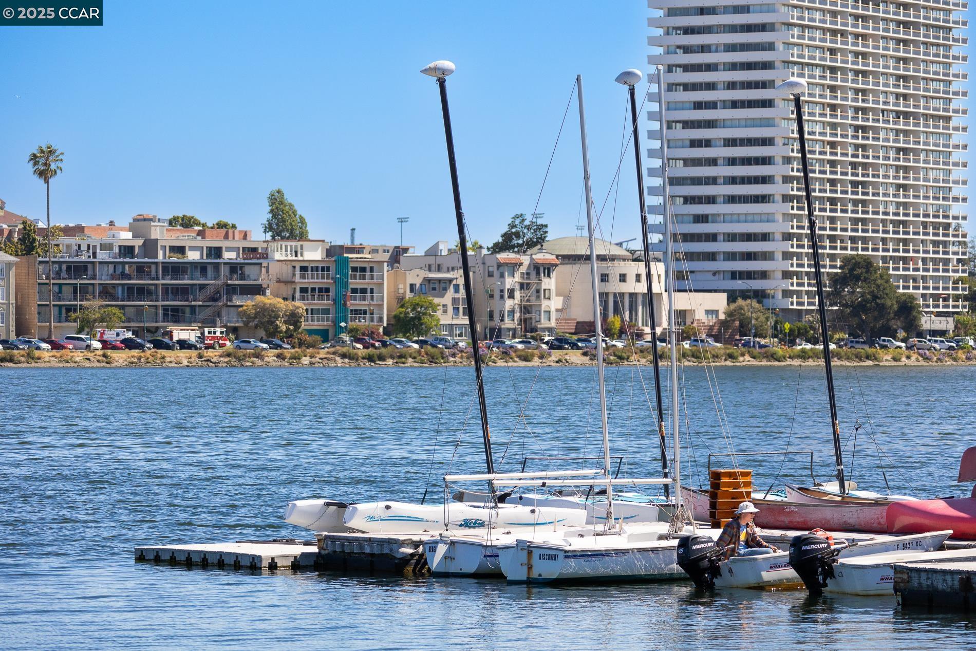Detail Gallery Image 17 of 29 For 10 Moss Ave #34,  Oakland,  CA 94610 - 2 Beds | 2 Baths