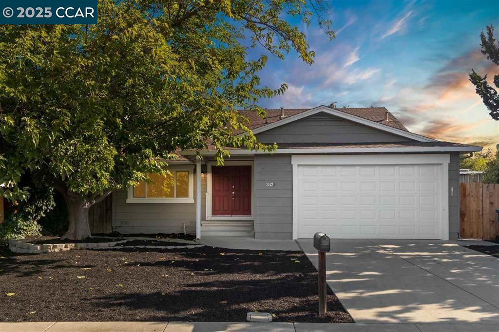 Detail Gallery Image 1 of 21 For 3325 G St, Antioch,  CA 94509 - 4 Beds | 2 Baths