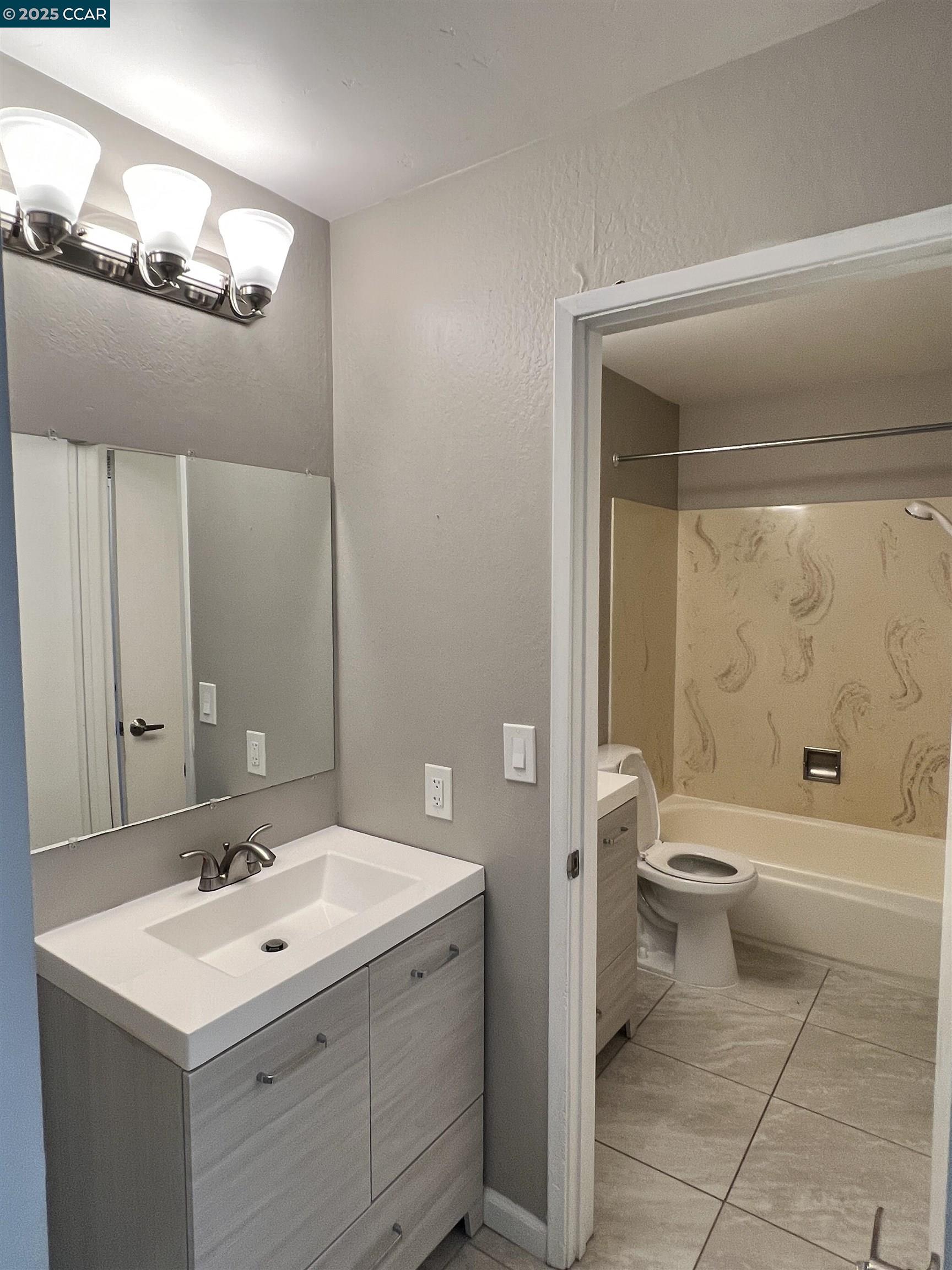 Detail Gallery Image 13 of 21 For 3325 G St, Antioch,  CA 94509 - 4 Beds | 2 Baths