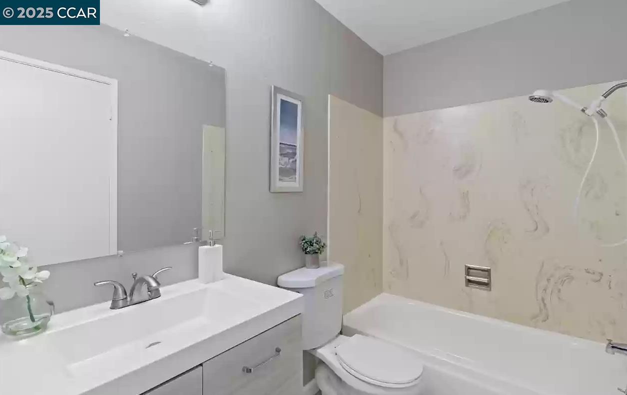 Detail Gallery Image 14 of 21 For 3325 G St, Antioch,  CA 94509 - 4 Beds | 2 Baths