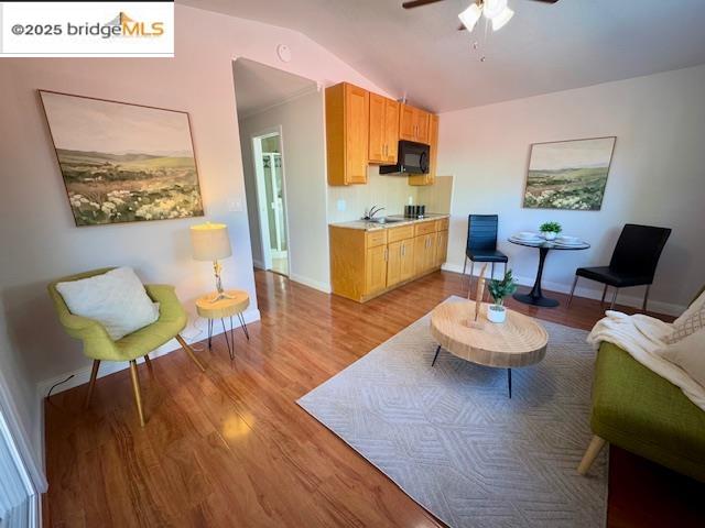 Detail Gallery Image 18 of 27 For 901 Helix Dr, Concord,  CA 94518 - 4 Beds | 2 Baths