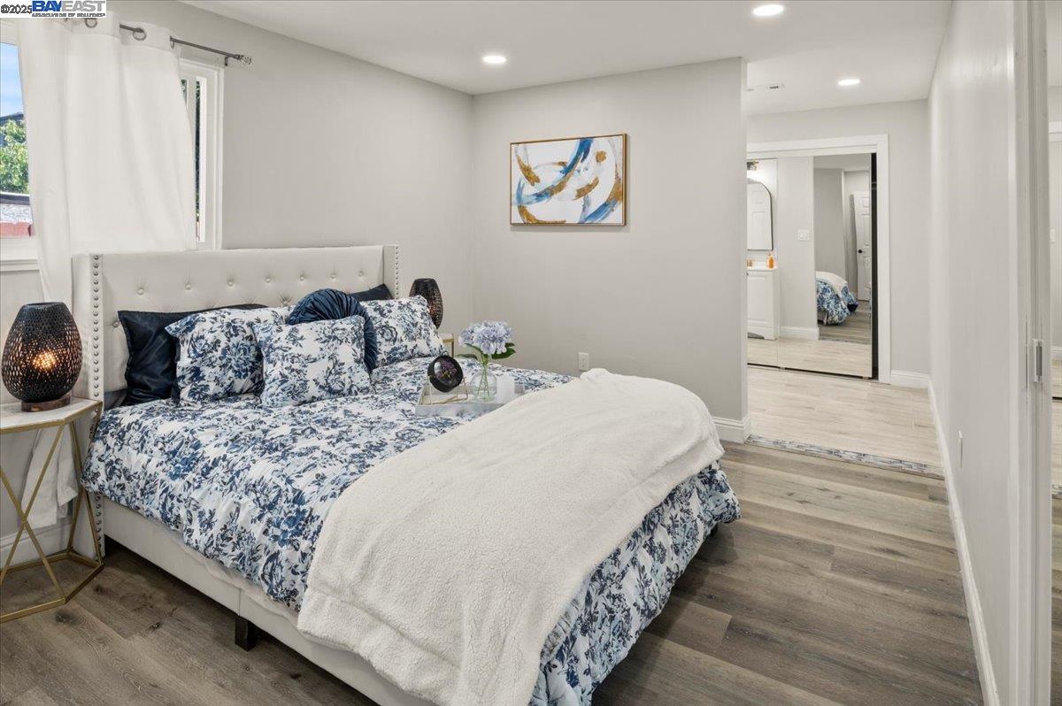 Detail Gallery Image 9 of 15 For 974 Ventura Ave, Livermore,  CA 94551 - 3 Beds | 2 Baths