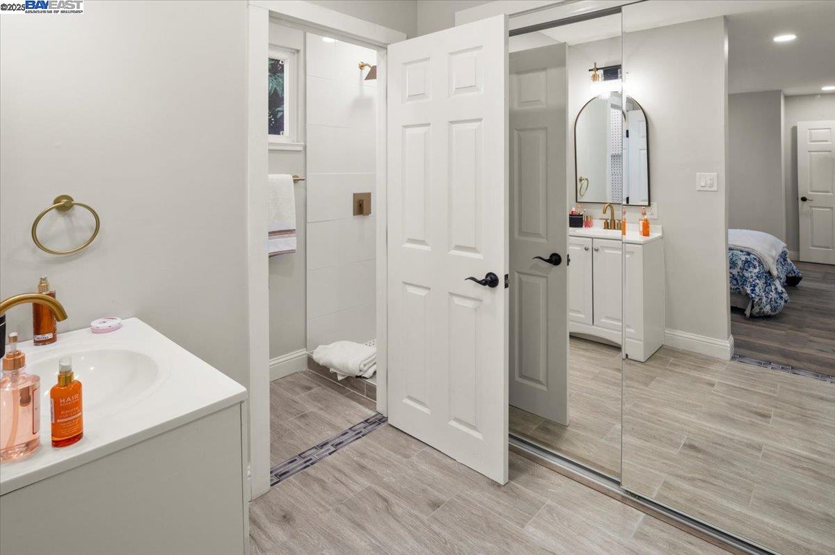 Detail Gallery Image 10 of 15 For 974 Ventura Ave, Livermore,  CA 94551 - 3 Beds | 2 Baths