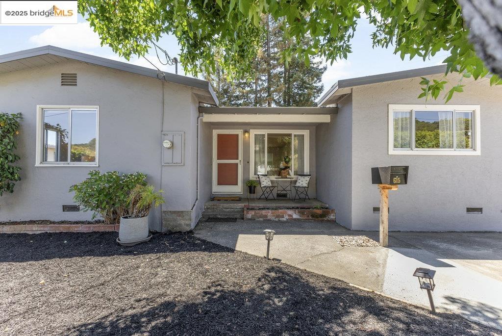 Detail Gallery Image 1 of 58 For 615 Manuel Dr, Novato,  CA 94945 - 4 Beds | 2 Baths