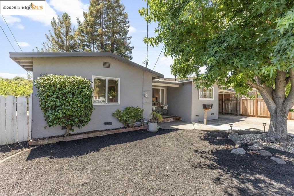 Detail Gallery Image 2 of 58 For 615 Manuel Dr, Novato,  CA 94945 - 4 Beds | 2 Baths