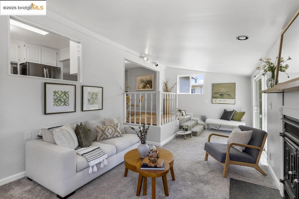 Detail Gallery Image 26 of 58 For 615 Manuel Dr, Novato,  CA 94945 - 4 Beds | 2 Baths