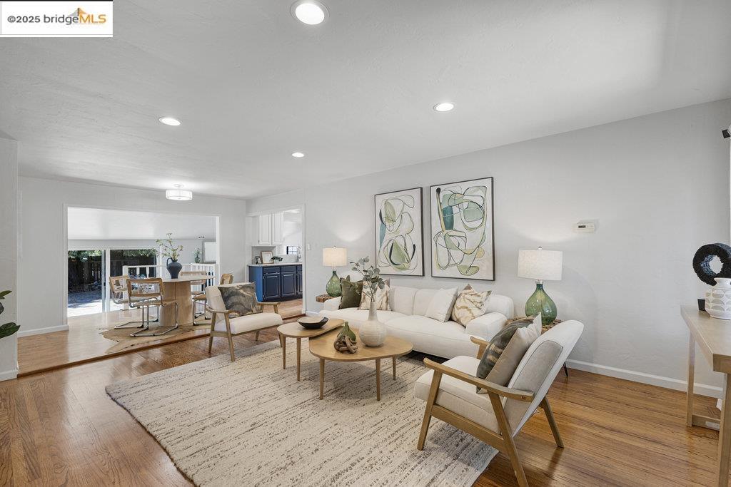 Detail Gallery Image 5 of 58 For 615 Manuel Dr, Novato,  CA 94945 - 4 Beds | 2 Baths