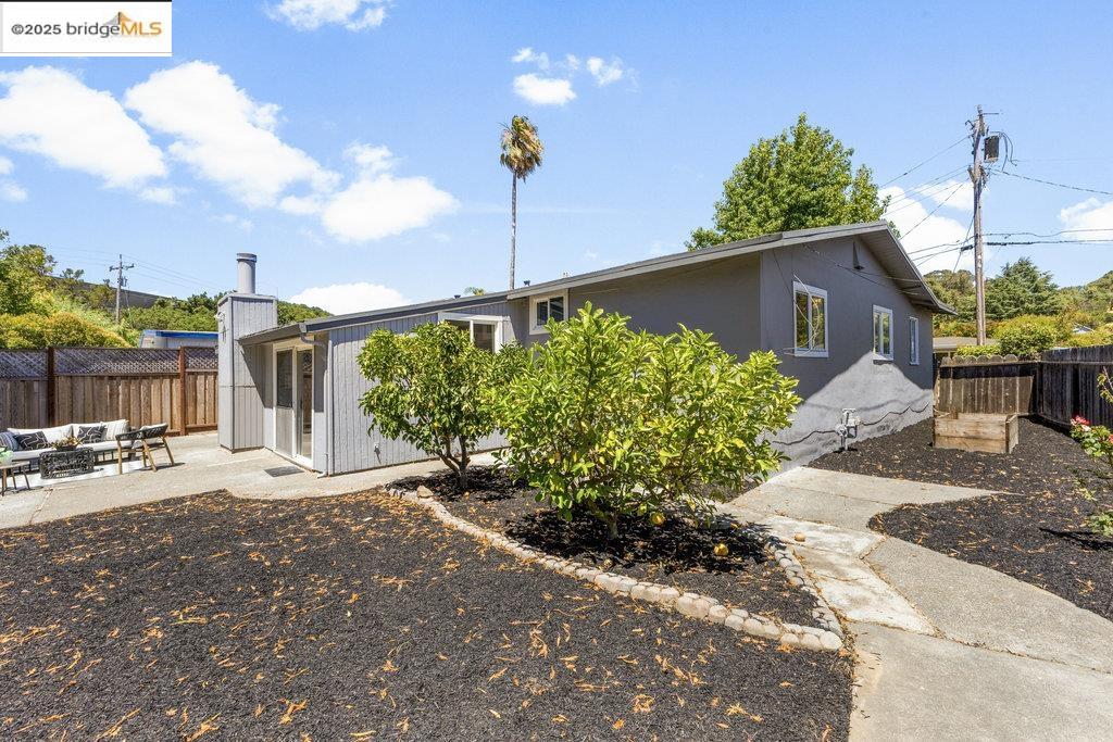 Detail Gallery Image 48 of 58 For 615 Manuel Dr, Novato,  CA 94945 - 4 Beds | 2 Baths