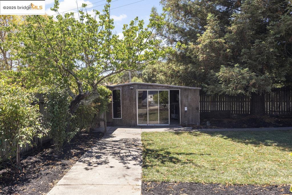 Detail Gallery Image 50 of 58 For 615 Manuel Dr, Novato,  CA 94945 - 4 Beds | 2 Baths