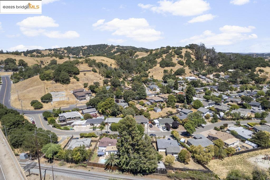 Detail Gallery Image 57 of 58 For 615 Manuel Dr, Novato,  CA 94945 - 4 Beds | 2 Baths