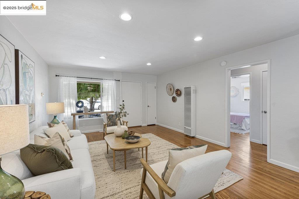 Detail Gallery Image 10 of 58 For 615 Manuel Dr, Novato,  CA 94945 - 4 Beds | 2 Baths