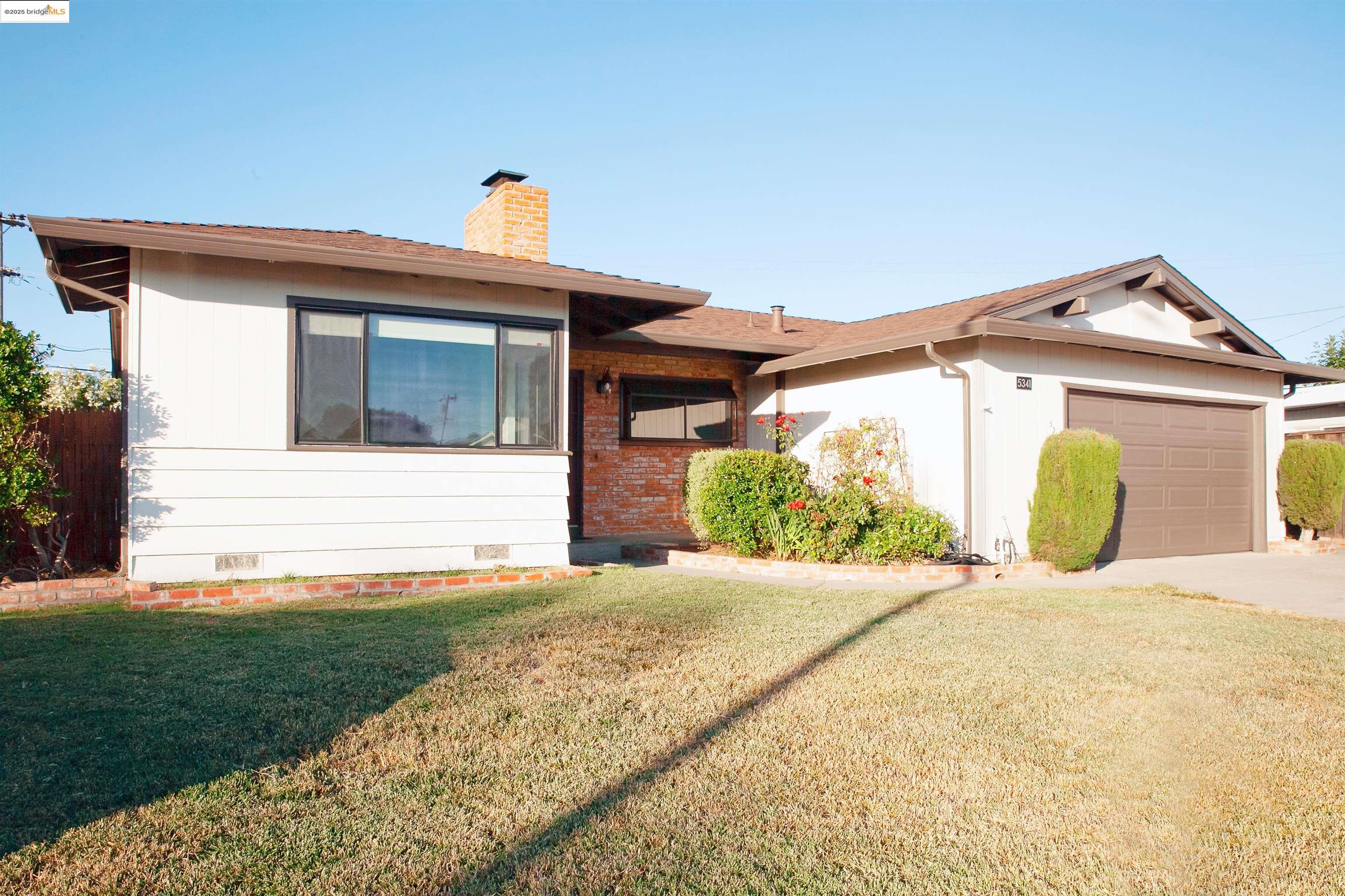 Detail Gallery Image 2 of 32 For 5341 Audubon Park Ct, Fremont,  CA 94538 - 3 Beds | 2 Baths
