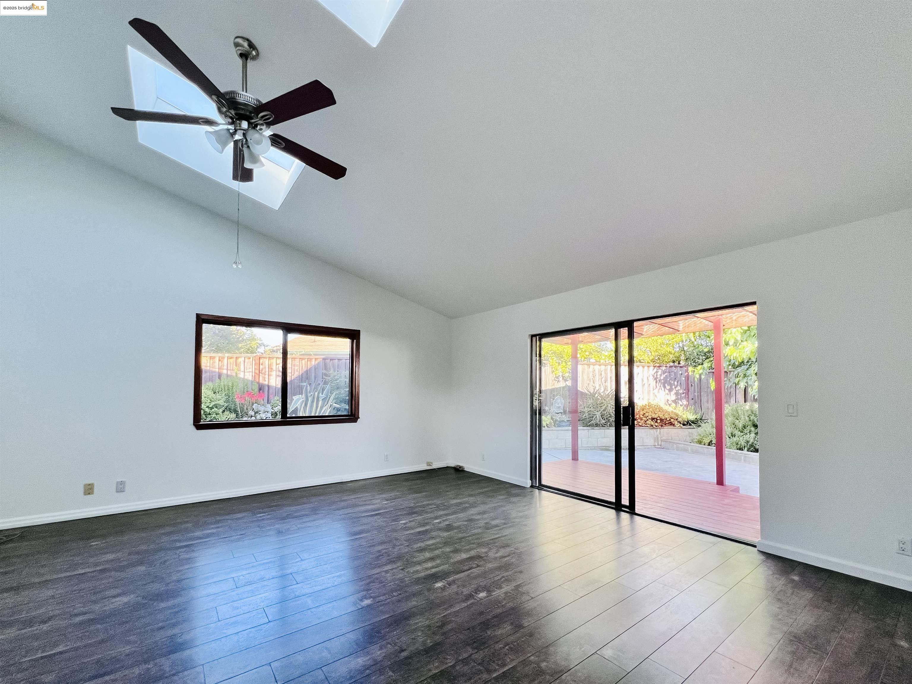 Detail Gallery Image 17 of 32 For 5341 Audubon Park Ct, Fremont,  CA 94538 - 3 Beds | 2 Baths