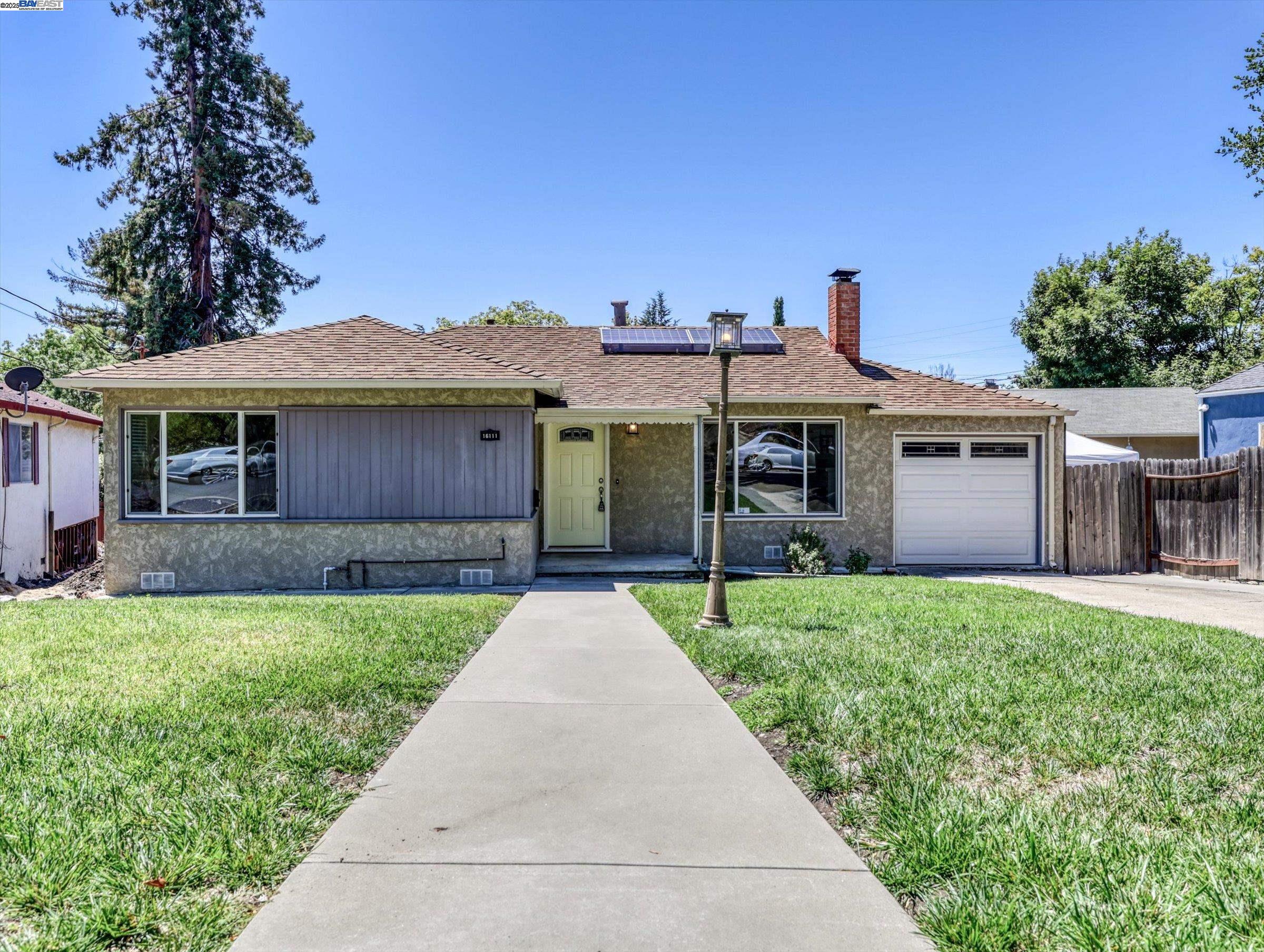 Detail Gallery Image 5 of 41 For 16111 Berkshire Dr, San Leandro,  CA 94578 - 2 Beds | 1 Baths