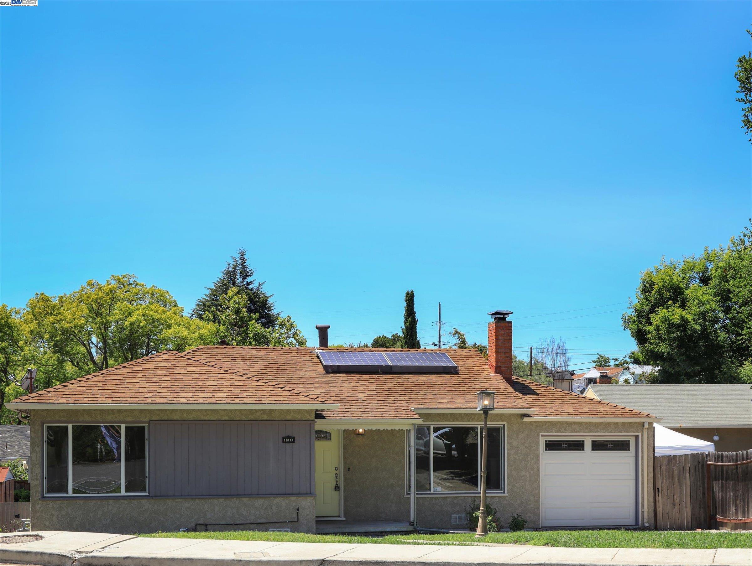 Detail Gallery Image 7 of 41 For 16111 Berkshire Dr, San Leandro,  CA 94578 - 2 Beds | 1 Baths