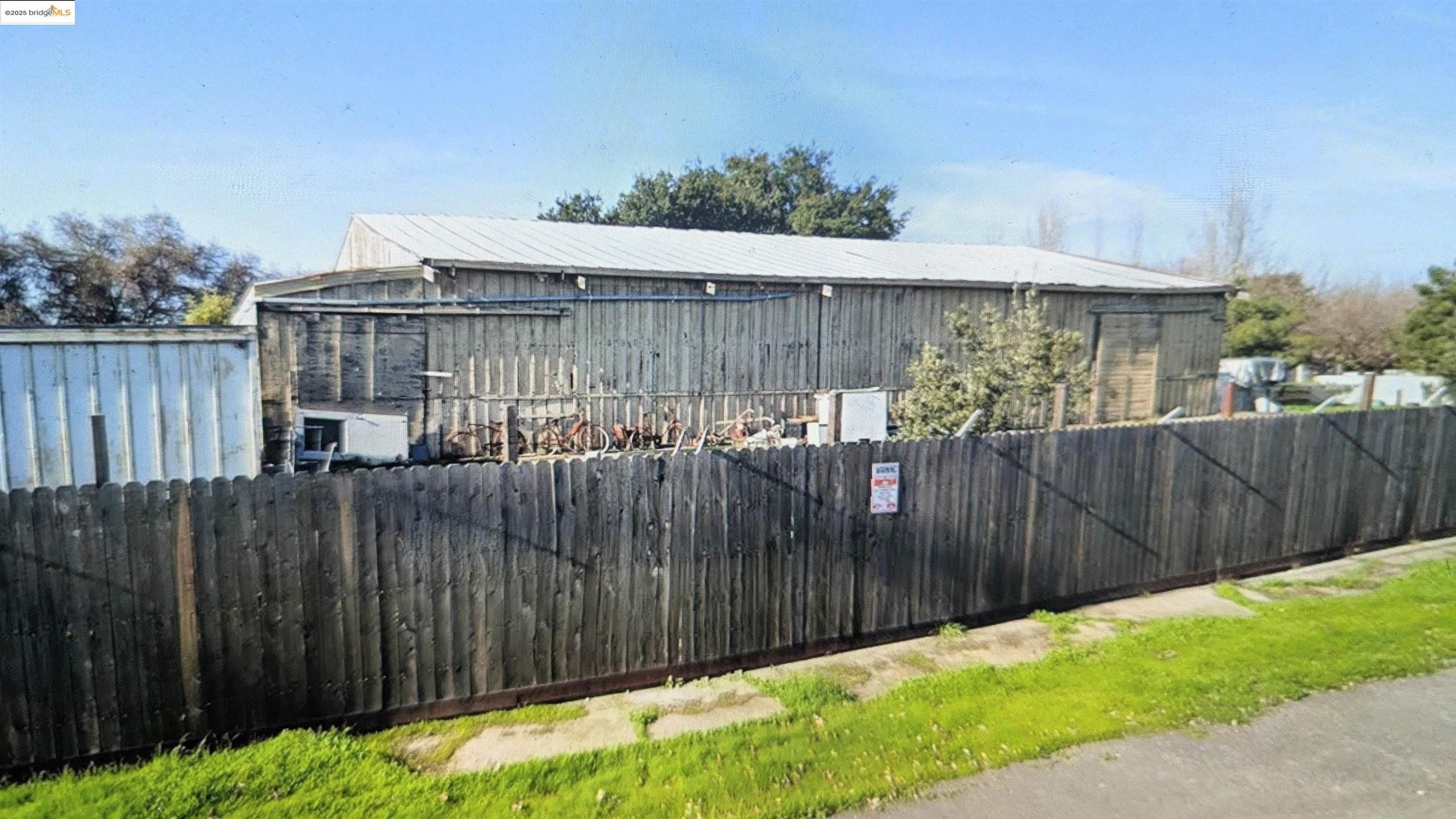 Front Image Thumbnail for EB41107237