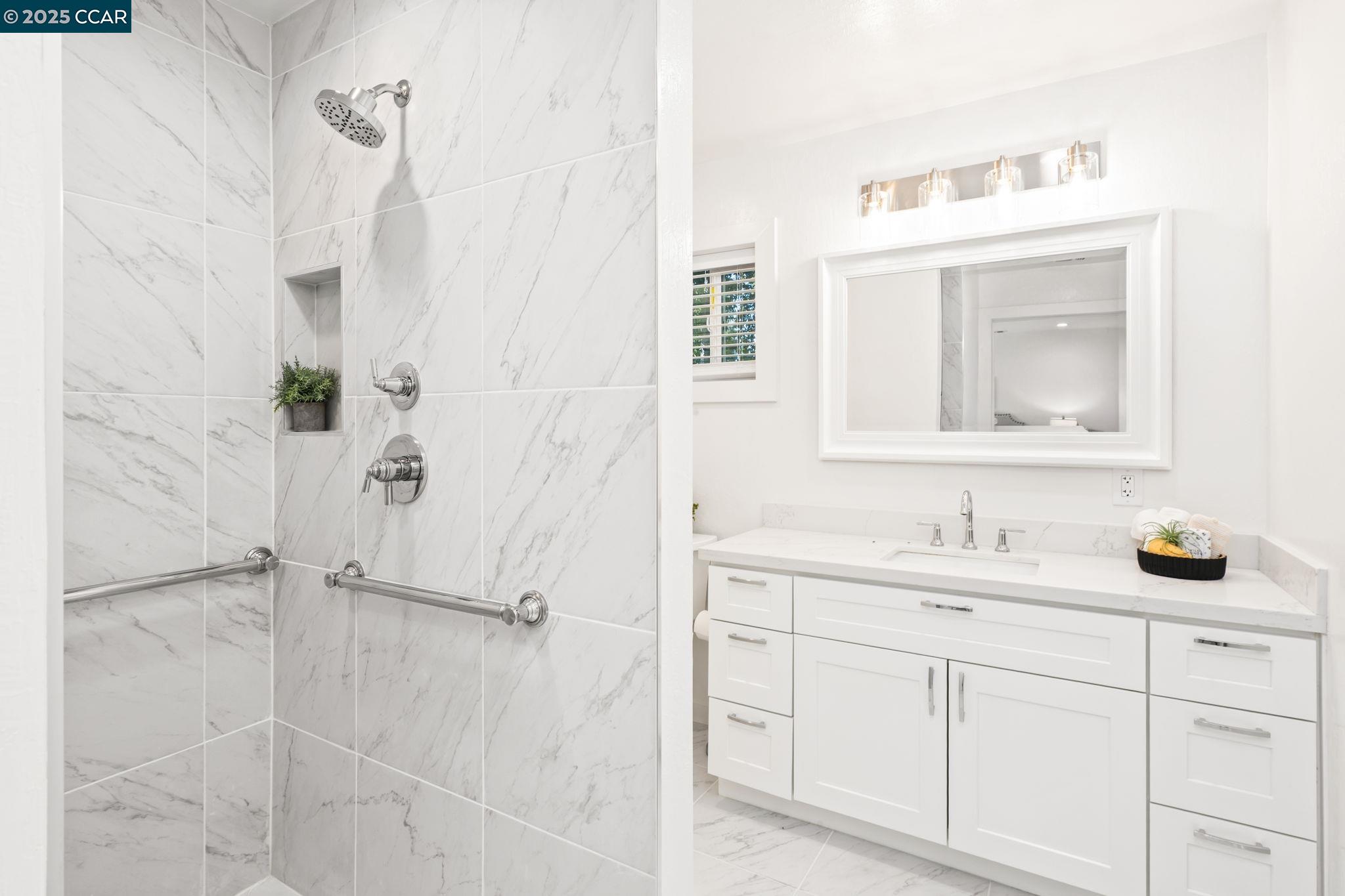 Detail Gallery Image 17 of 44 For 3225 Cowell Rd, Concord,  CA 94518 - 3 Beds | 2 Baths