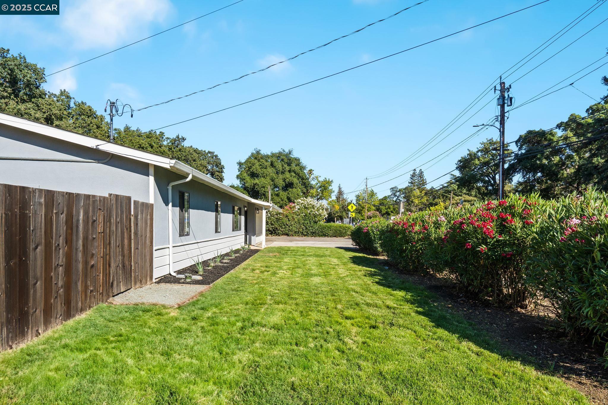 Detail Gallery Image 28 of 44 For 3225 Cowell Rd, Concord,  CA 94518 - 3 Beds | 2 Baths
