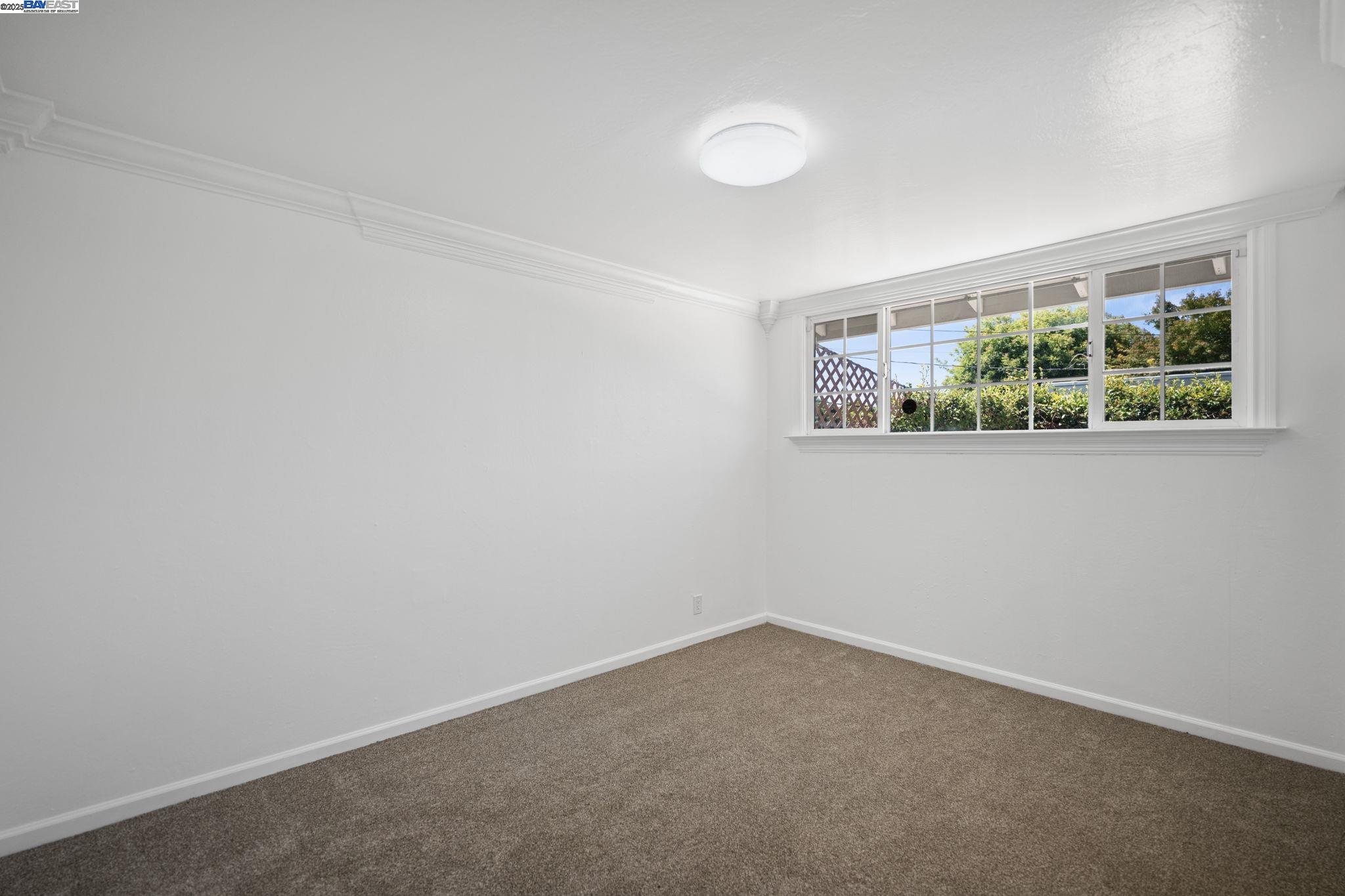 Detail Gallery Image 20 of 54 For 30565 Prestwick Ave, Hayward,  CA 94544 - 4 Beds | 3 Baths