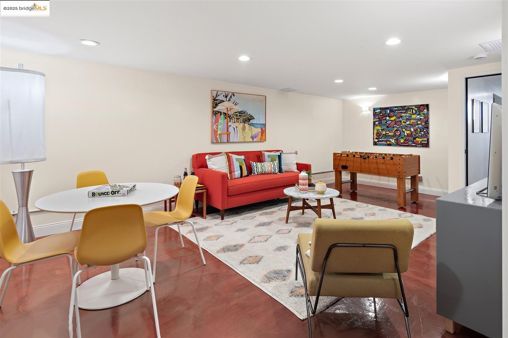 Detail Gallery Image 19 of 60 For 1000 Navellier St, El Cerrito,  CA 94530 - 3 Beds | 2/1 Baths