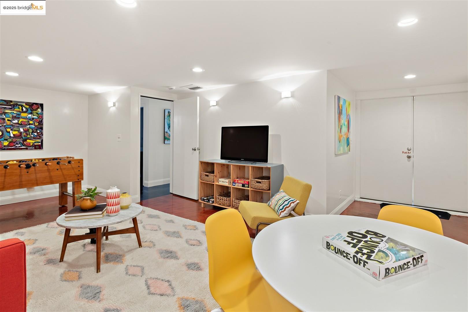 Detail Gallery Image 20 of 60 For 1000 Navellier St, El Cerrito,  CA 94530 - 3 Beds | 2/1 Baths